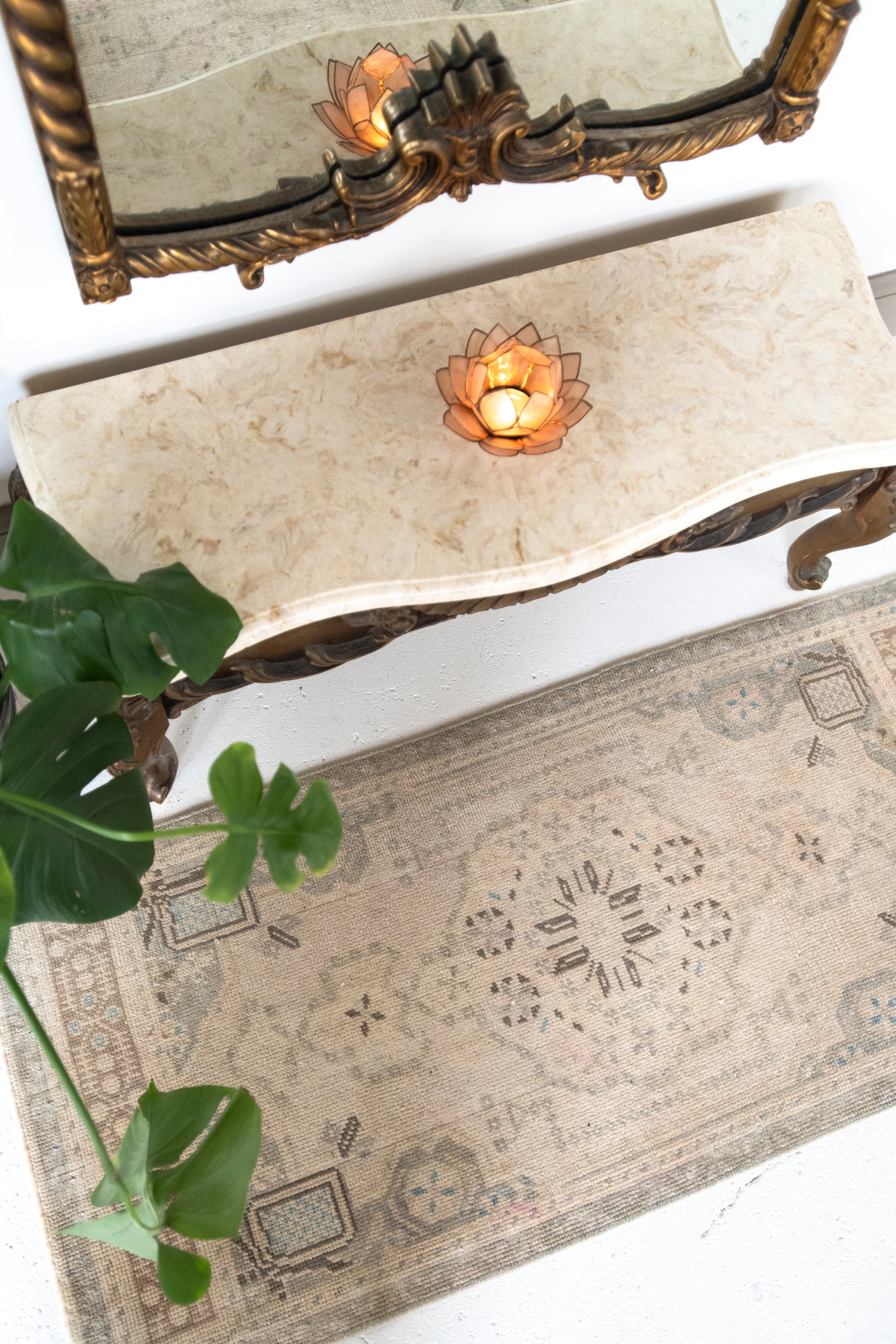 No. 2349 | 1'9 x 3'9