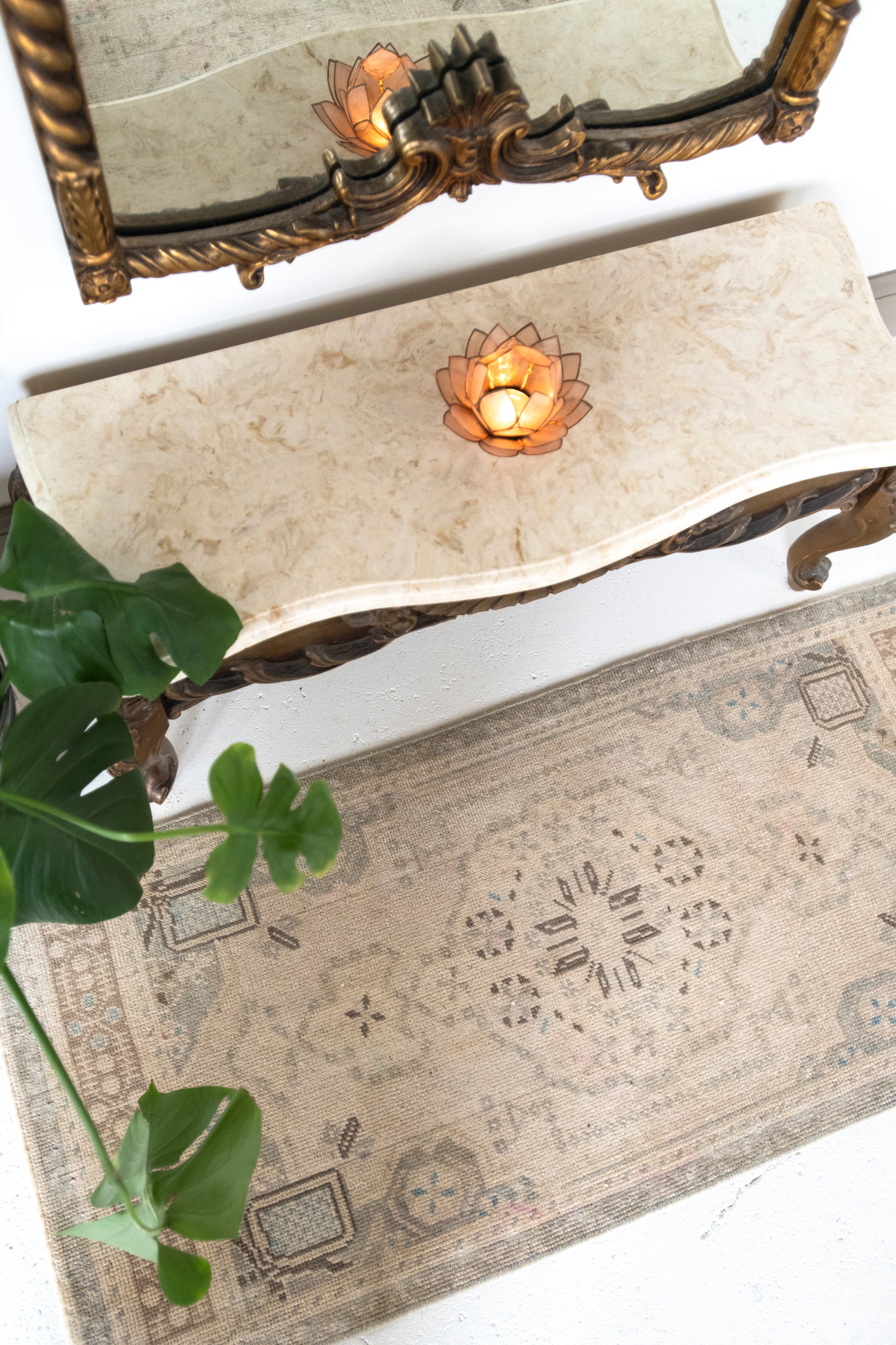 No. 2349 | 1'9 x 3'9