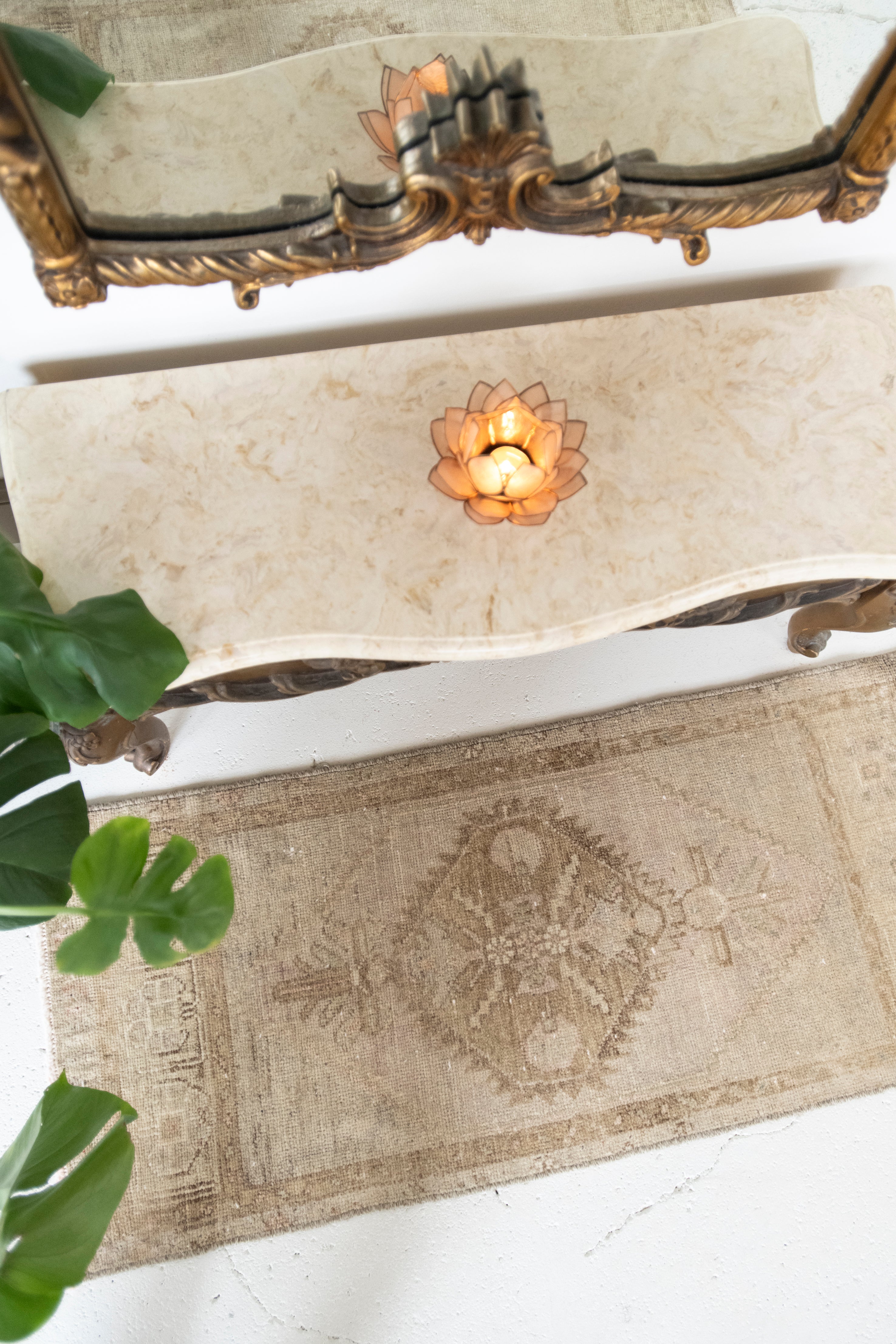 No. 2350 | 1'7 x 3'7