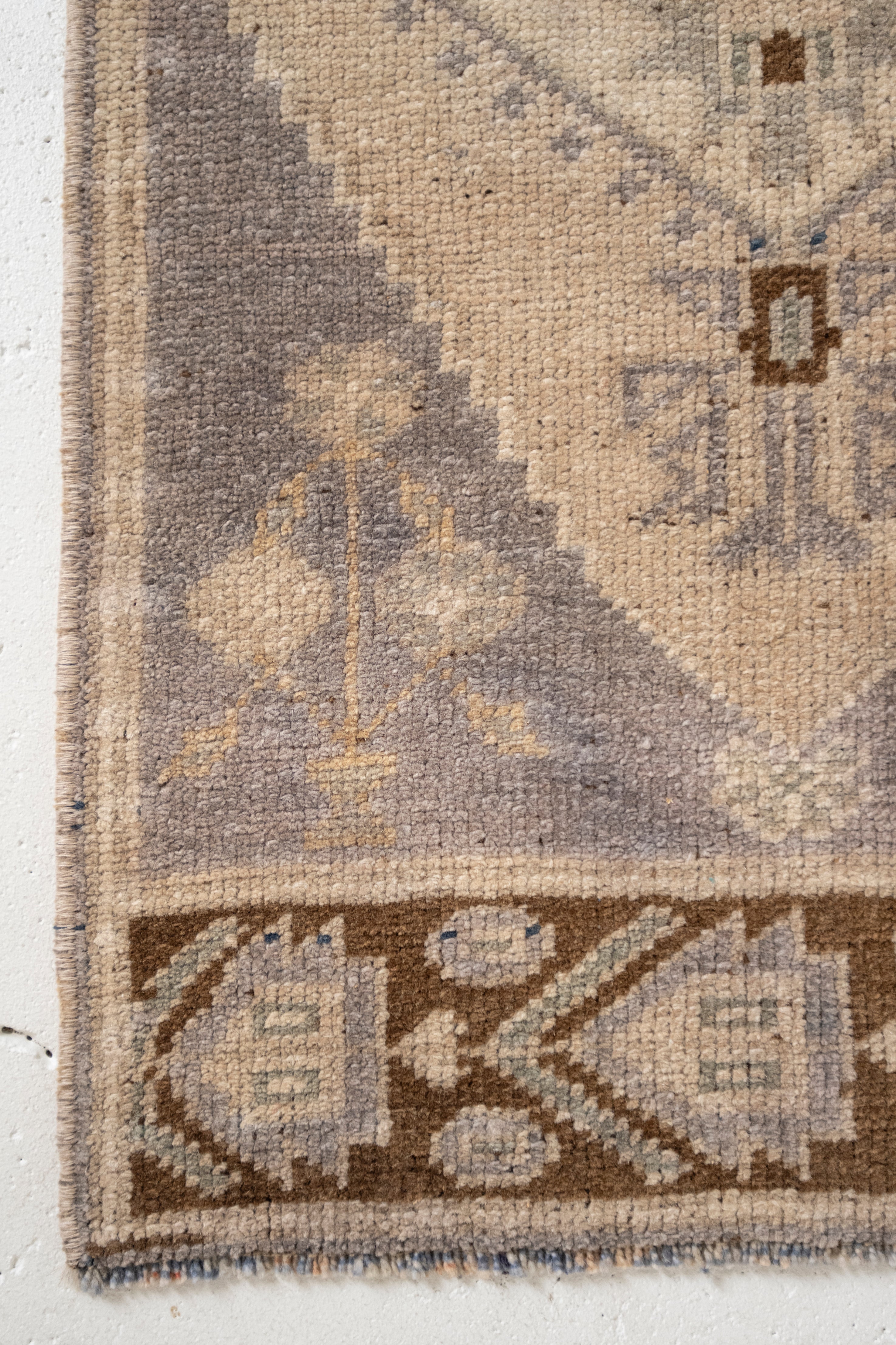 No. 2353 | 1'7 x 3'3