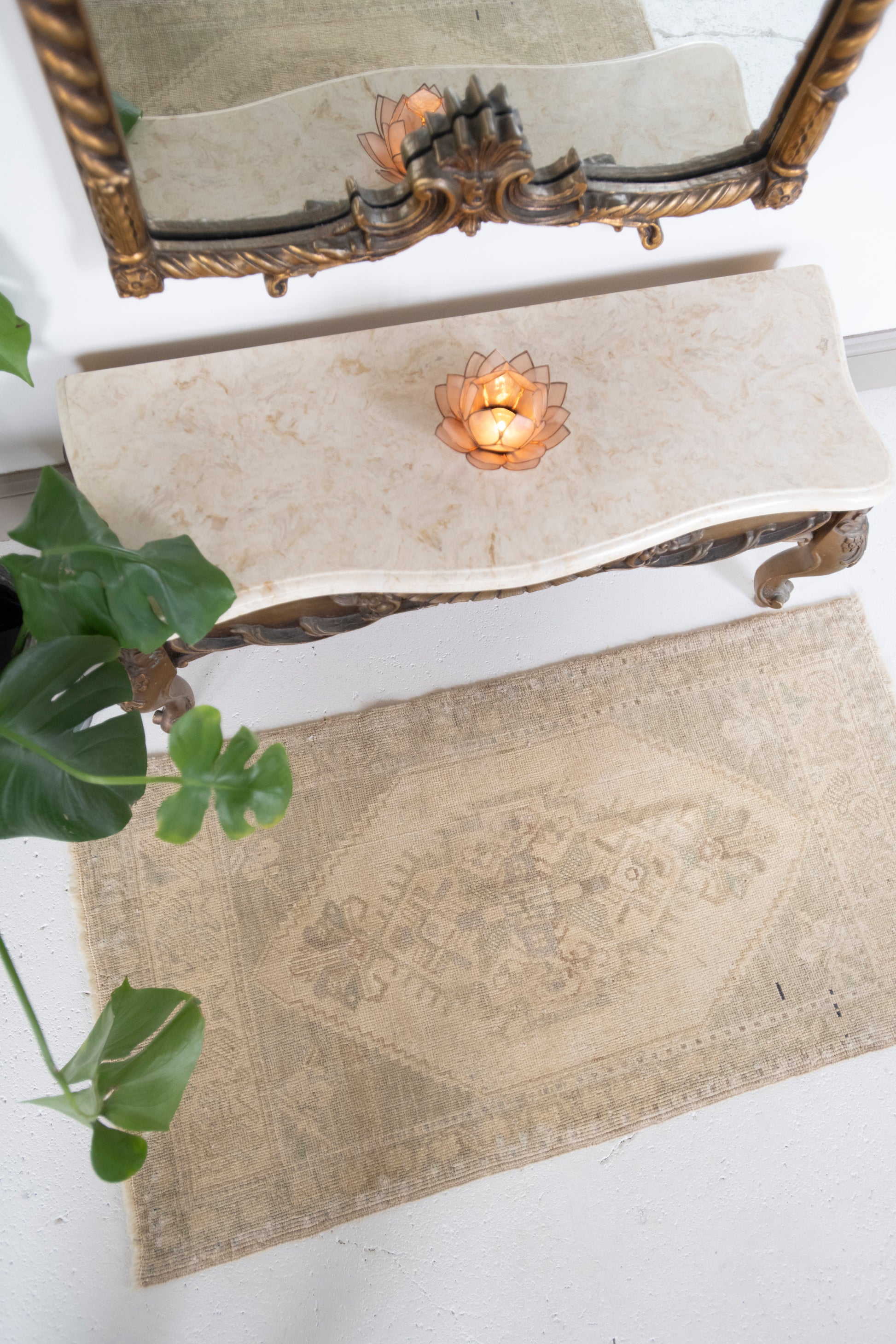 No. 2358 | 1'10 x 3'5