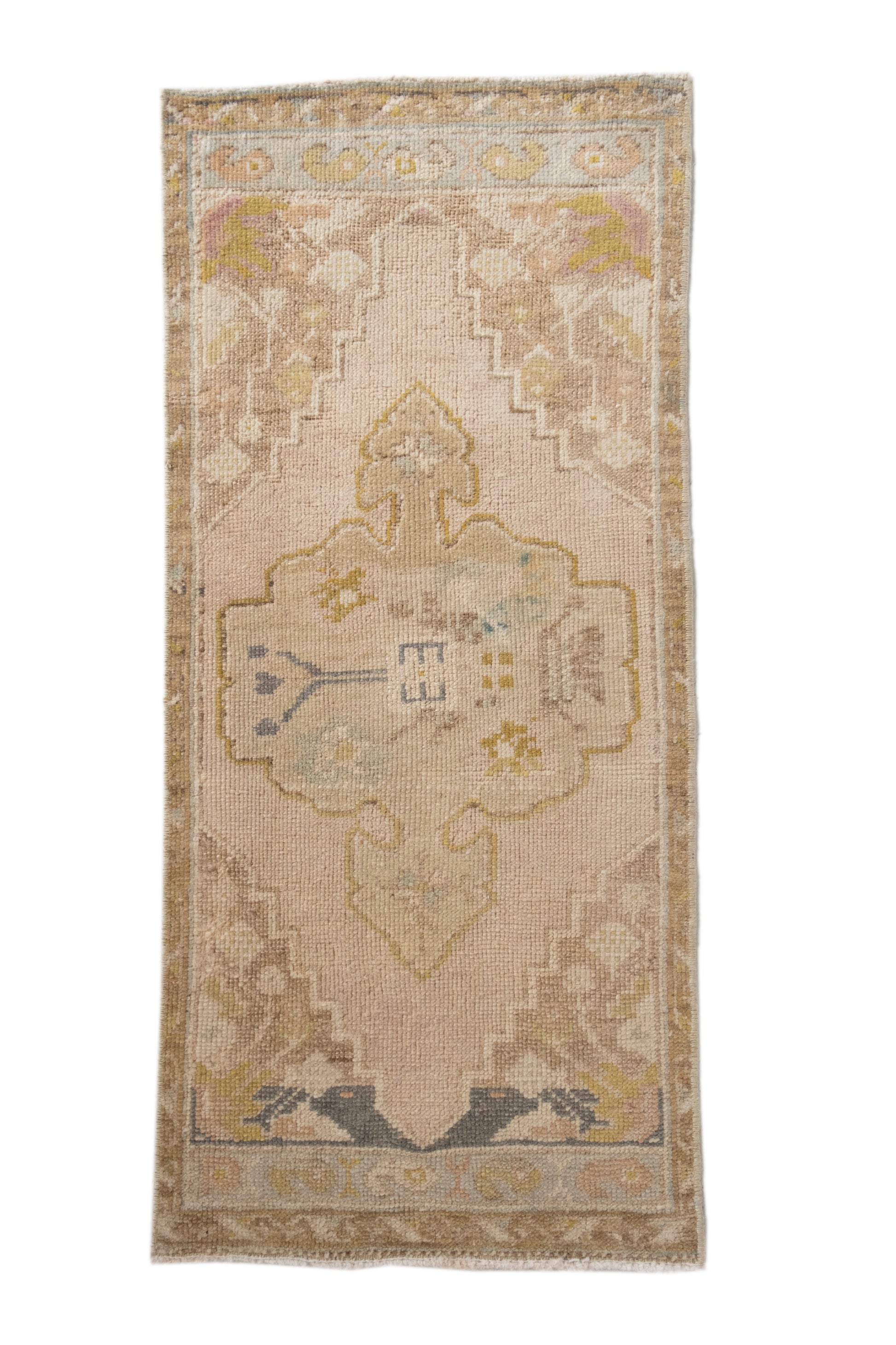 No. 2360 | 1'7 x 3'7