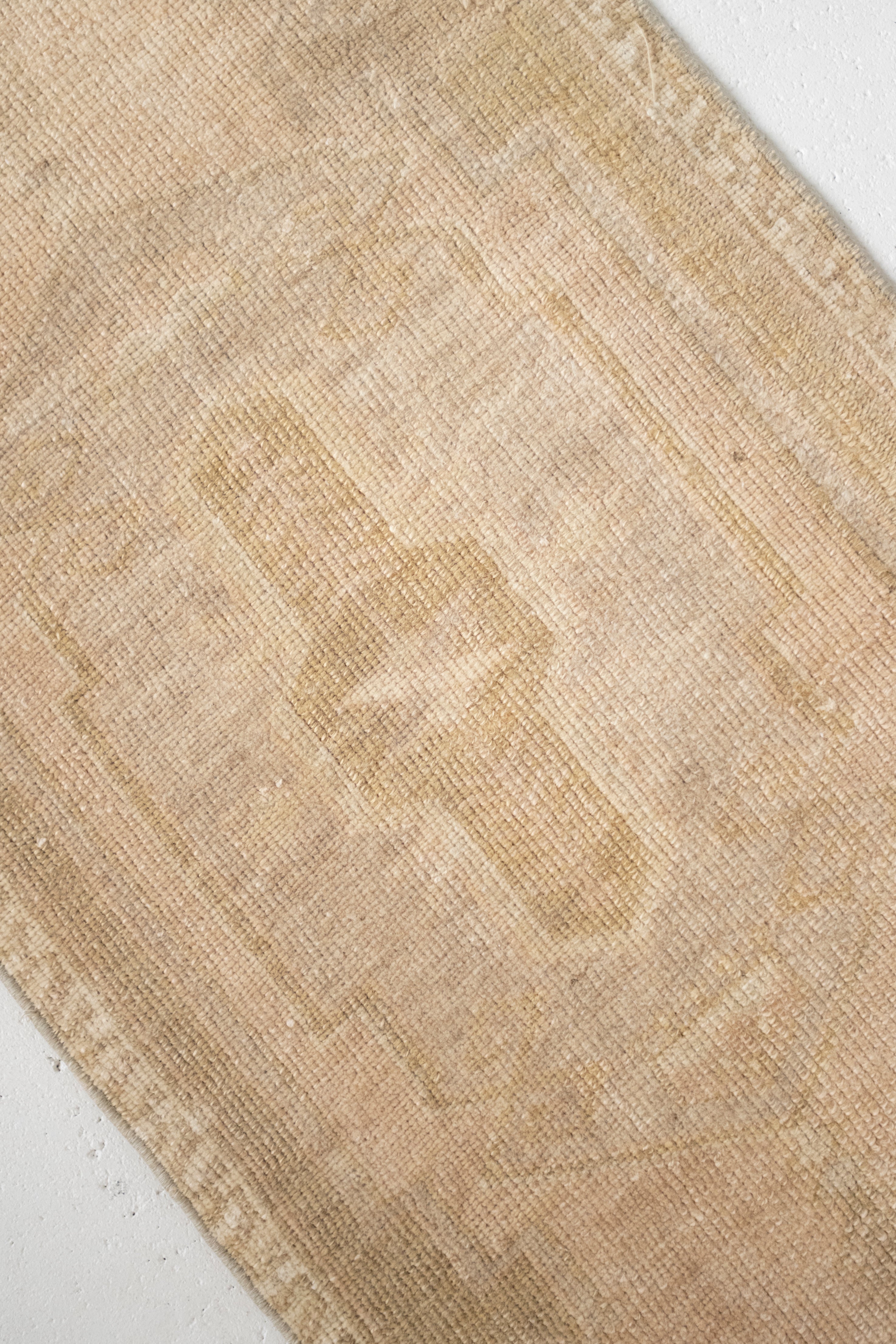 No. 2364 | 1'9 x 3'3