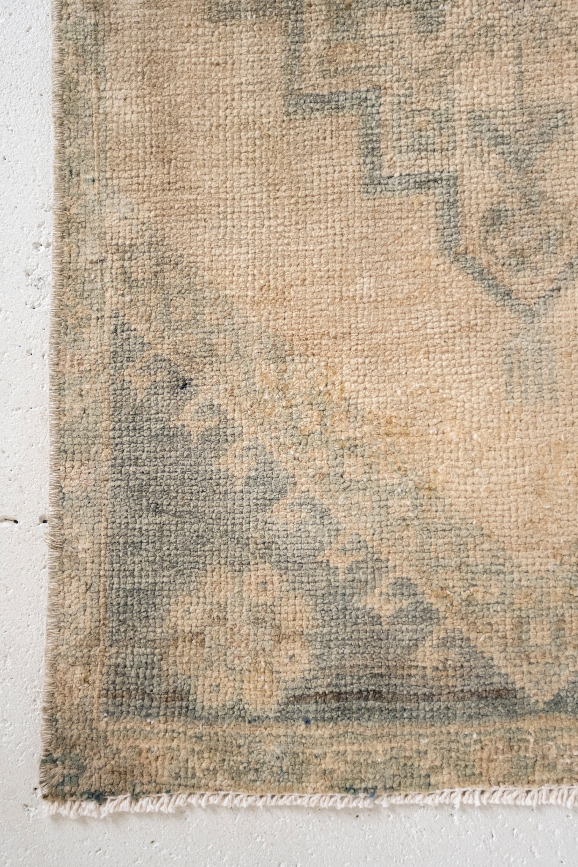 No. 2368 | 1'8 x 3'4