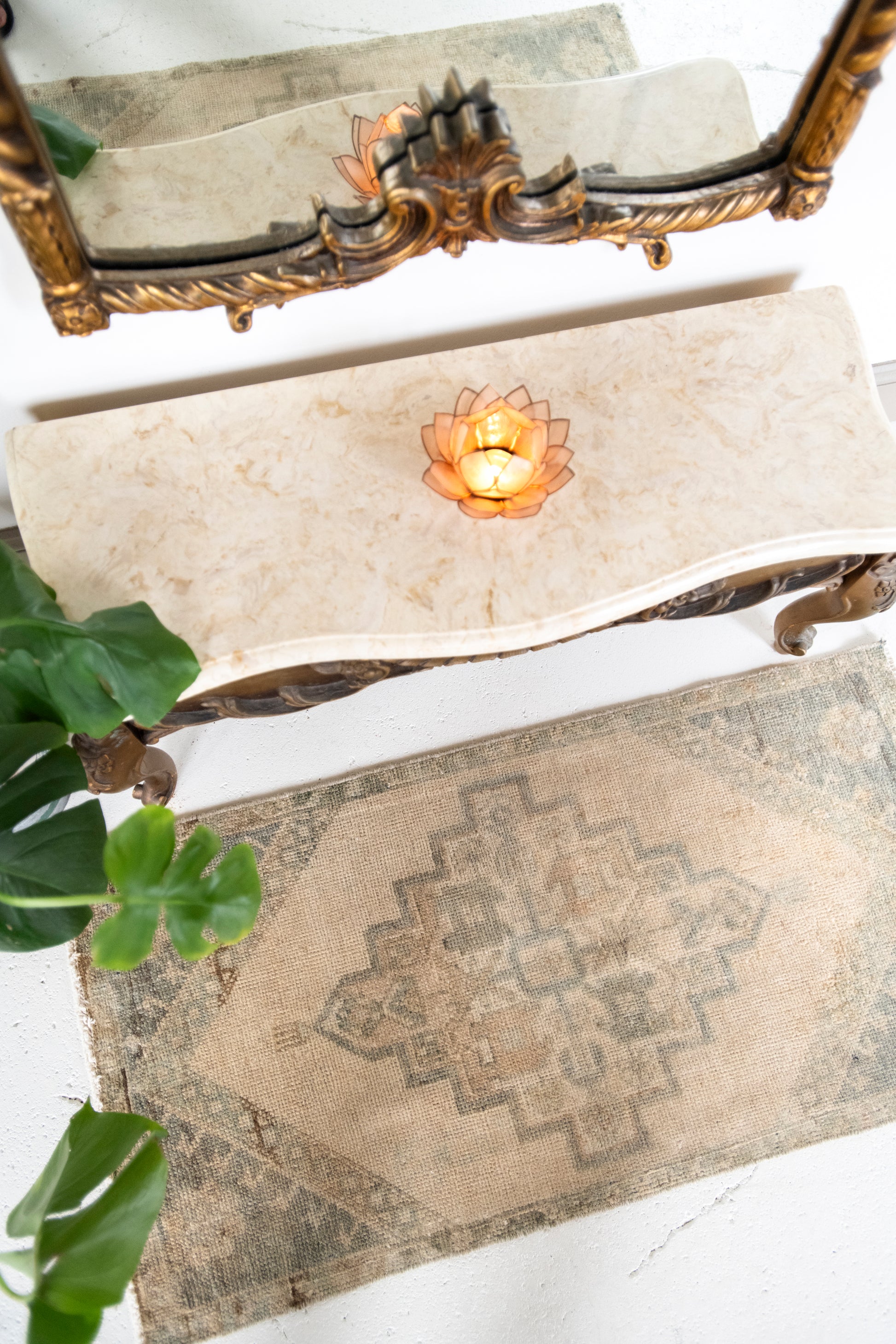 No. 2368 | 1'8 x 3'4