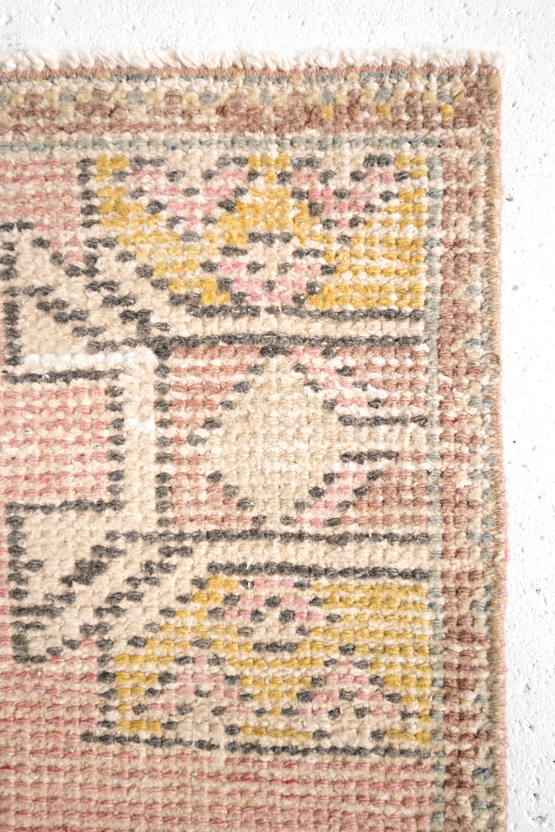 No. 2379 | 1'9 x 2'11