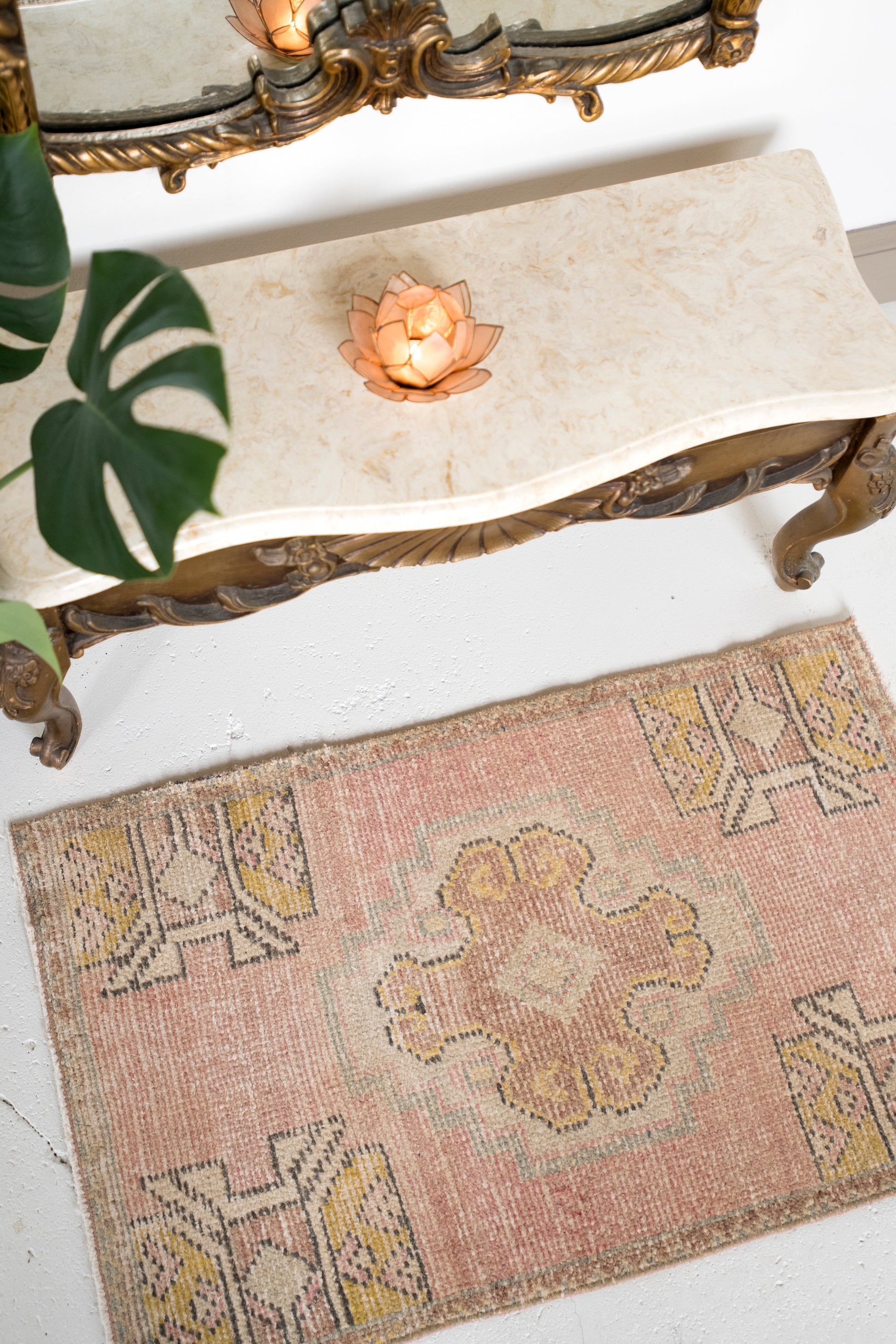 No. 2379 | 1'9 x 2'11