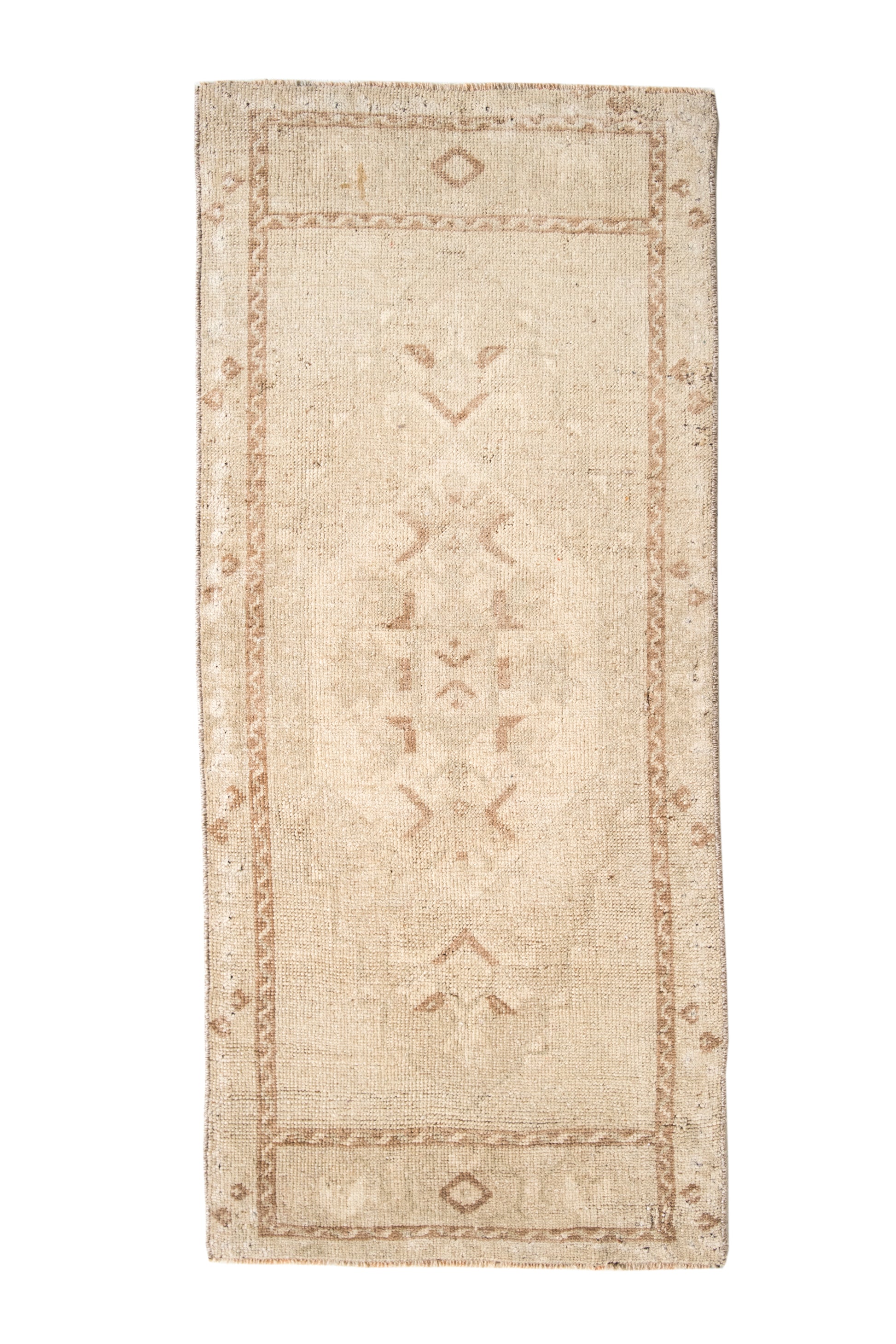 No. 2390 | 1'8 x 3'8