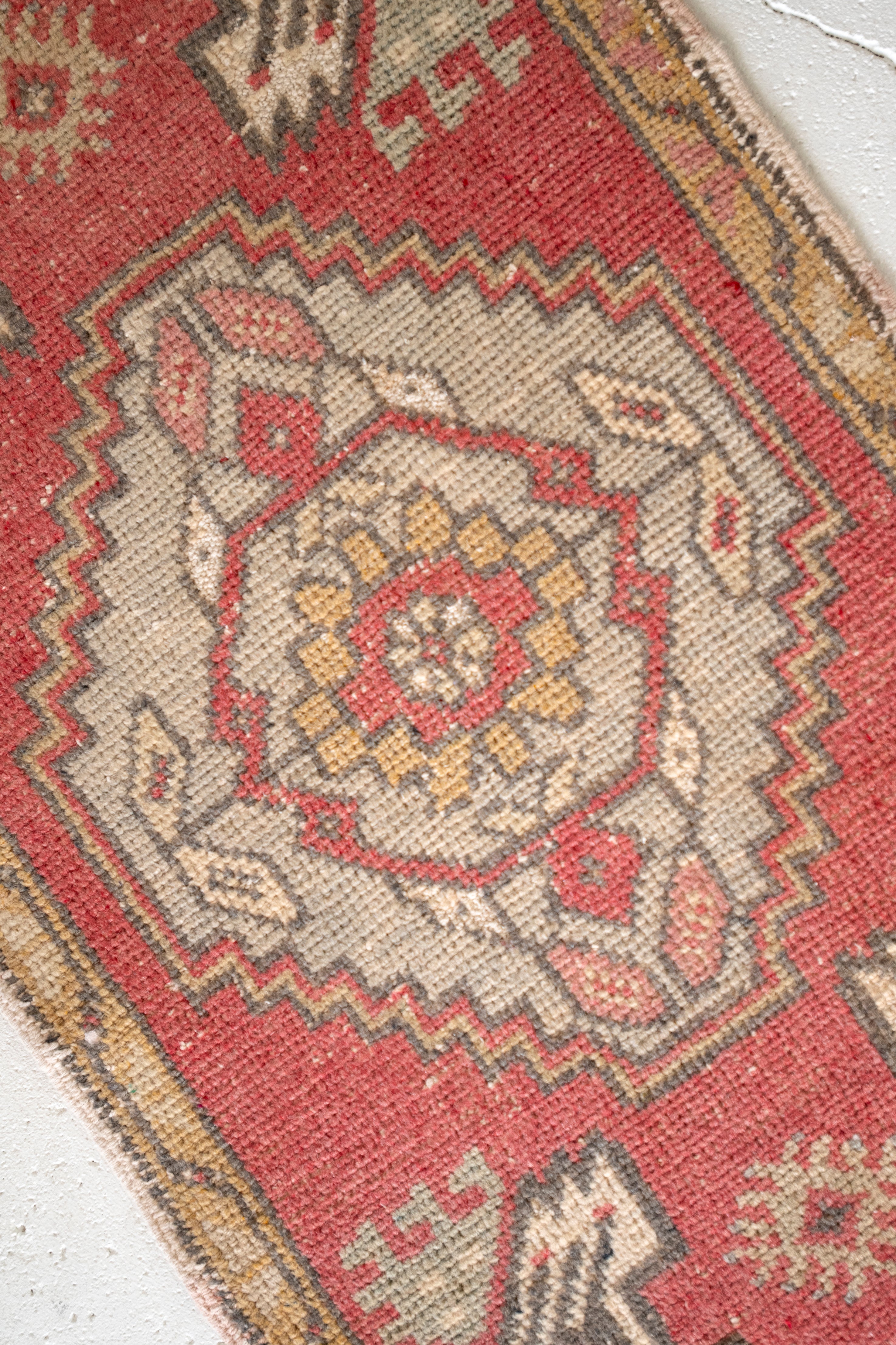 No. 2393 | 1'9 x 3'1