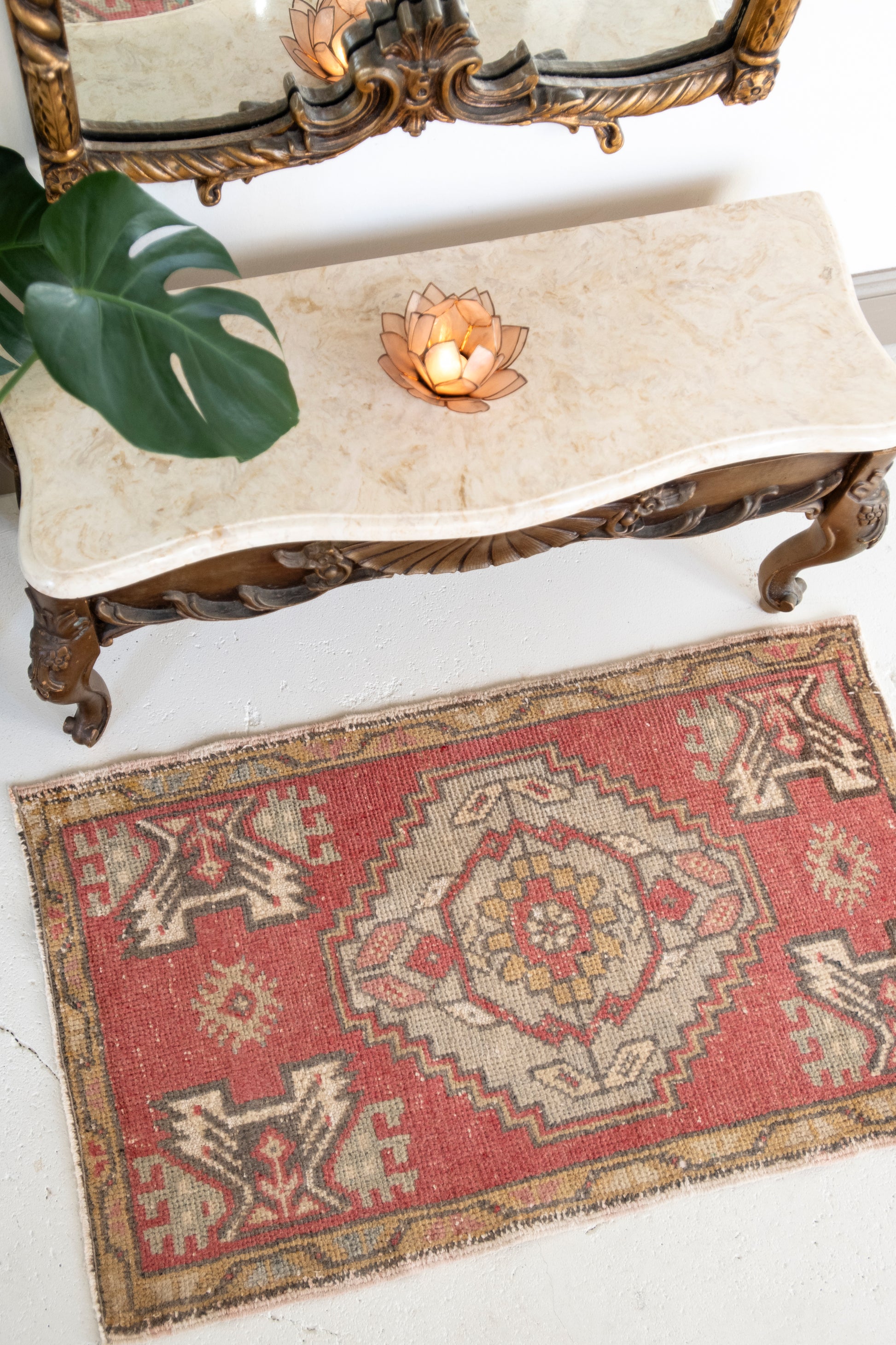 No. 2393 | 1'9 x 3'1