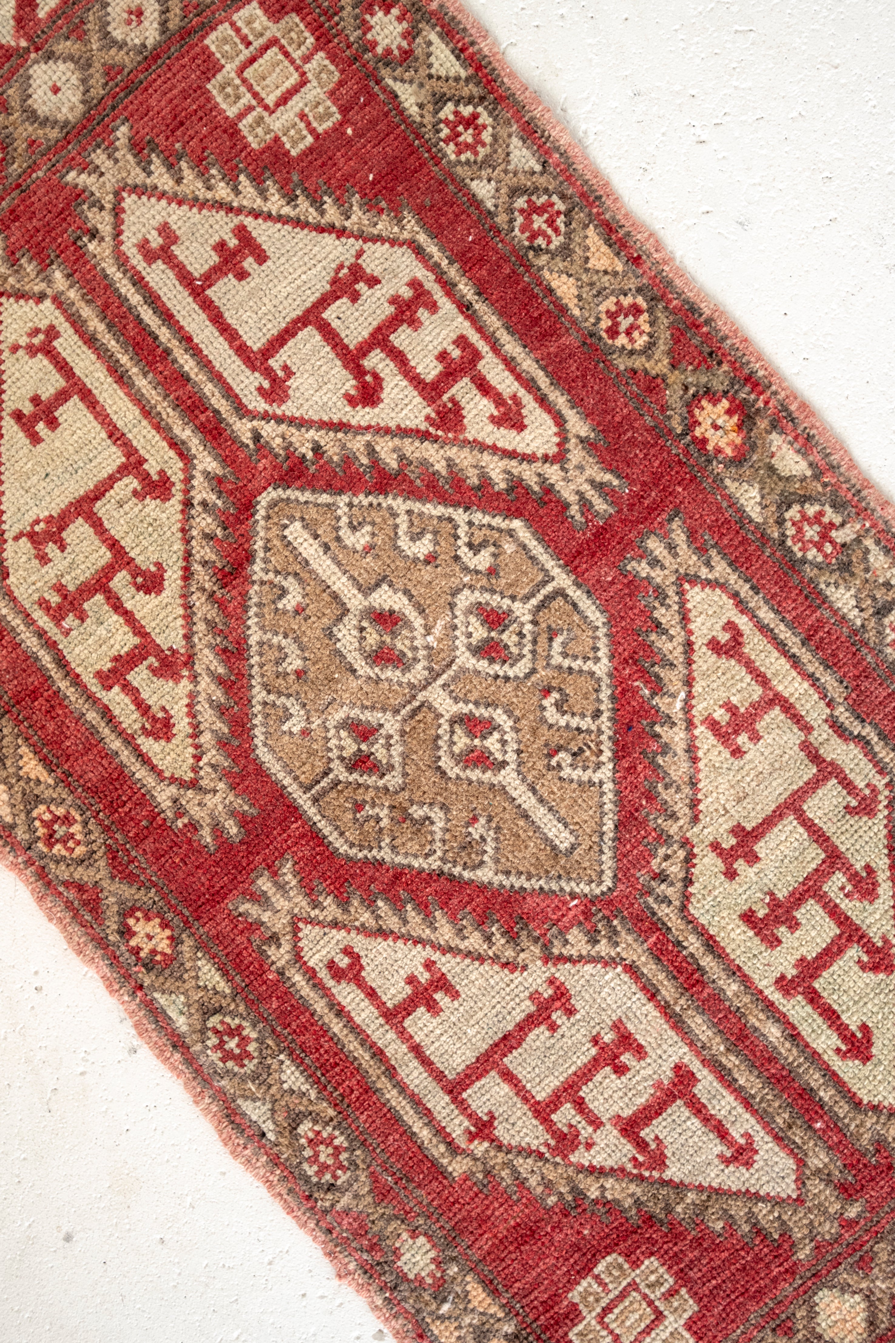 No. 2398 | 1'9 x 3'4