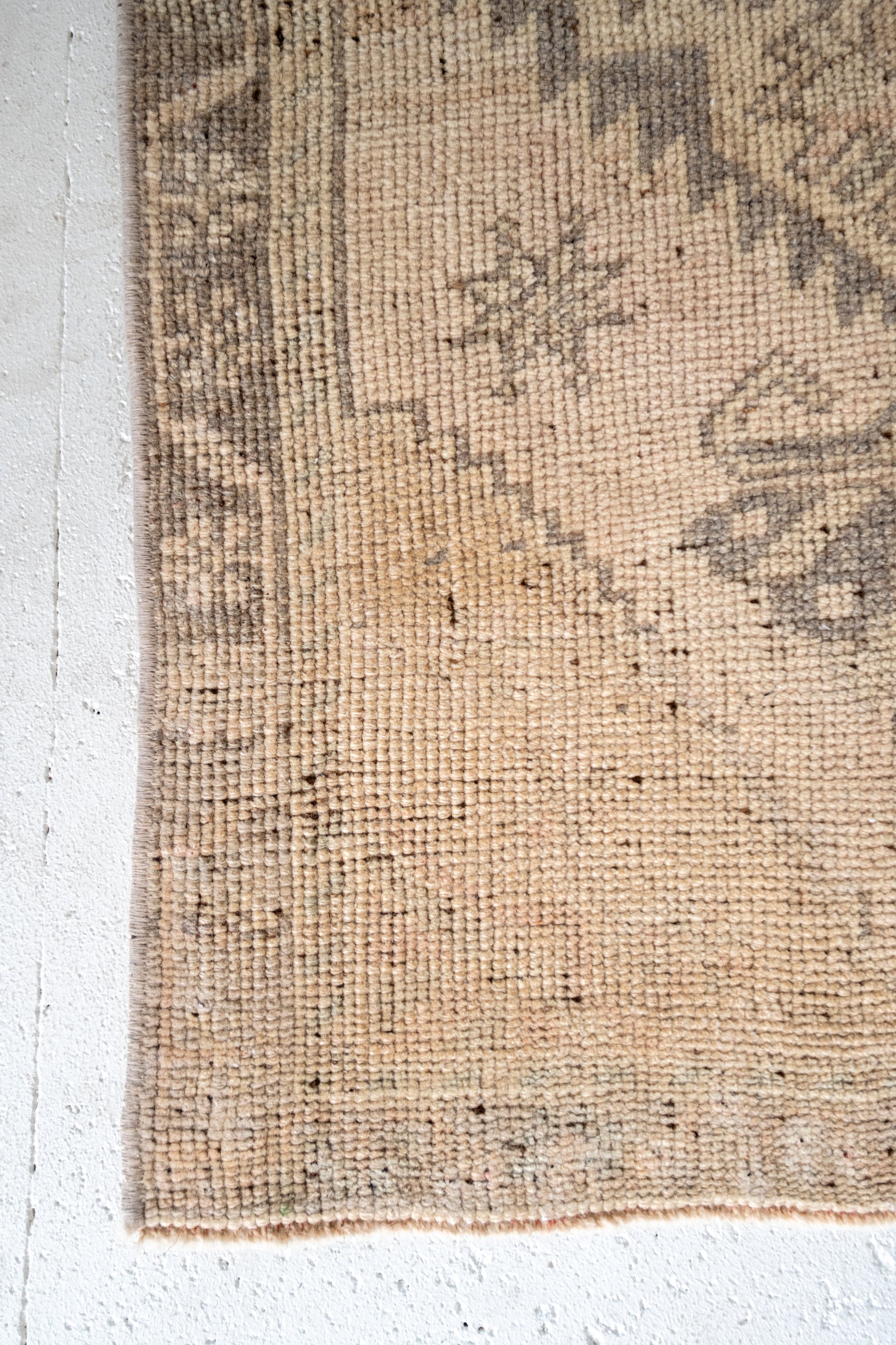 No. 2405 | 1'11 x 3'6