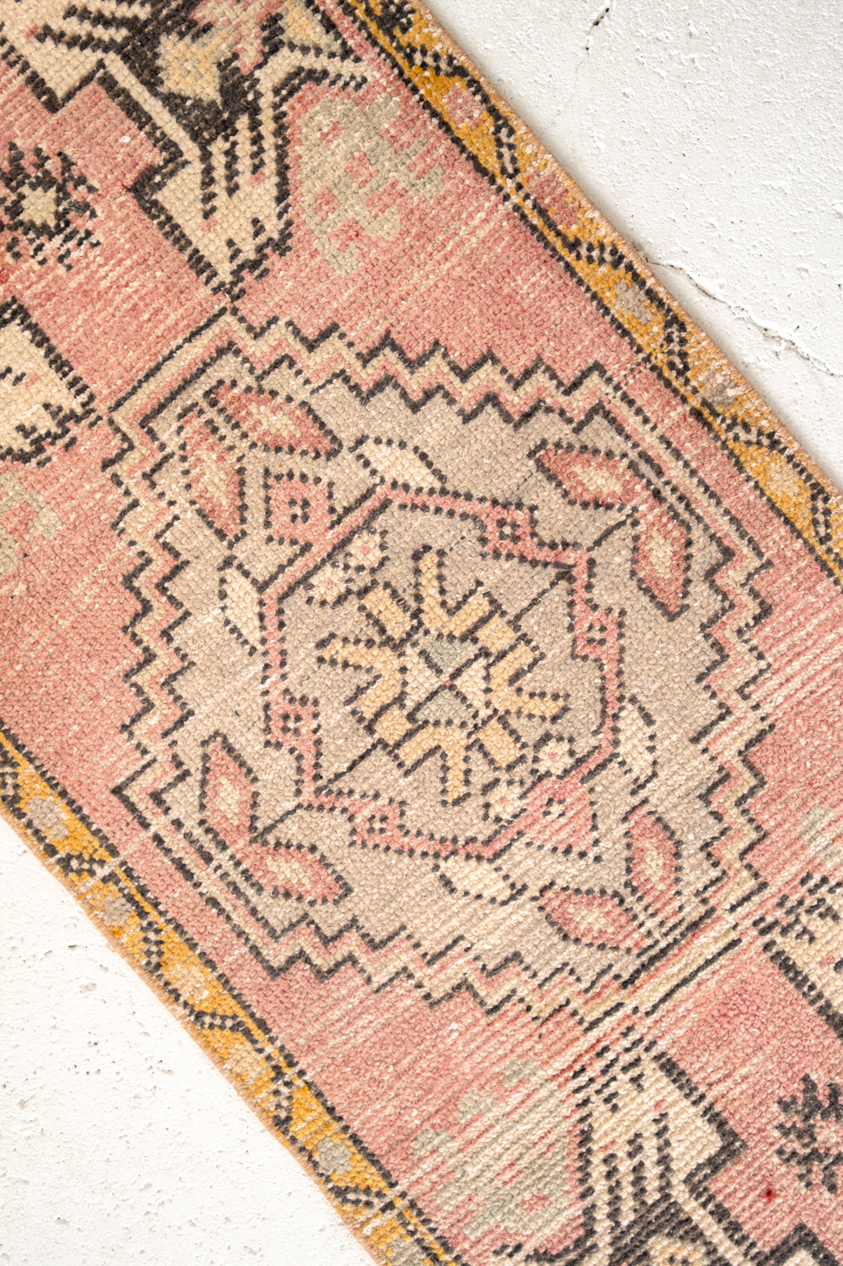 Small Rugs – Six Vintage Rugs