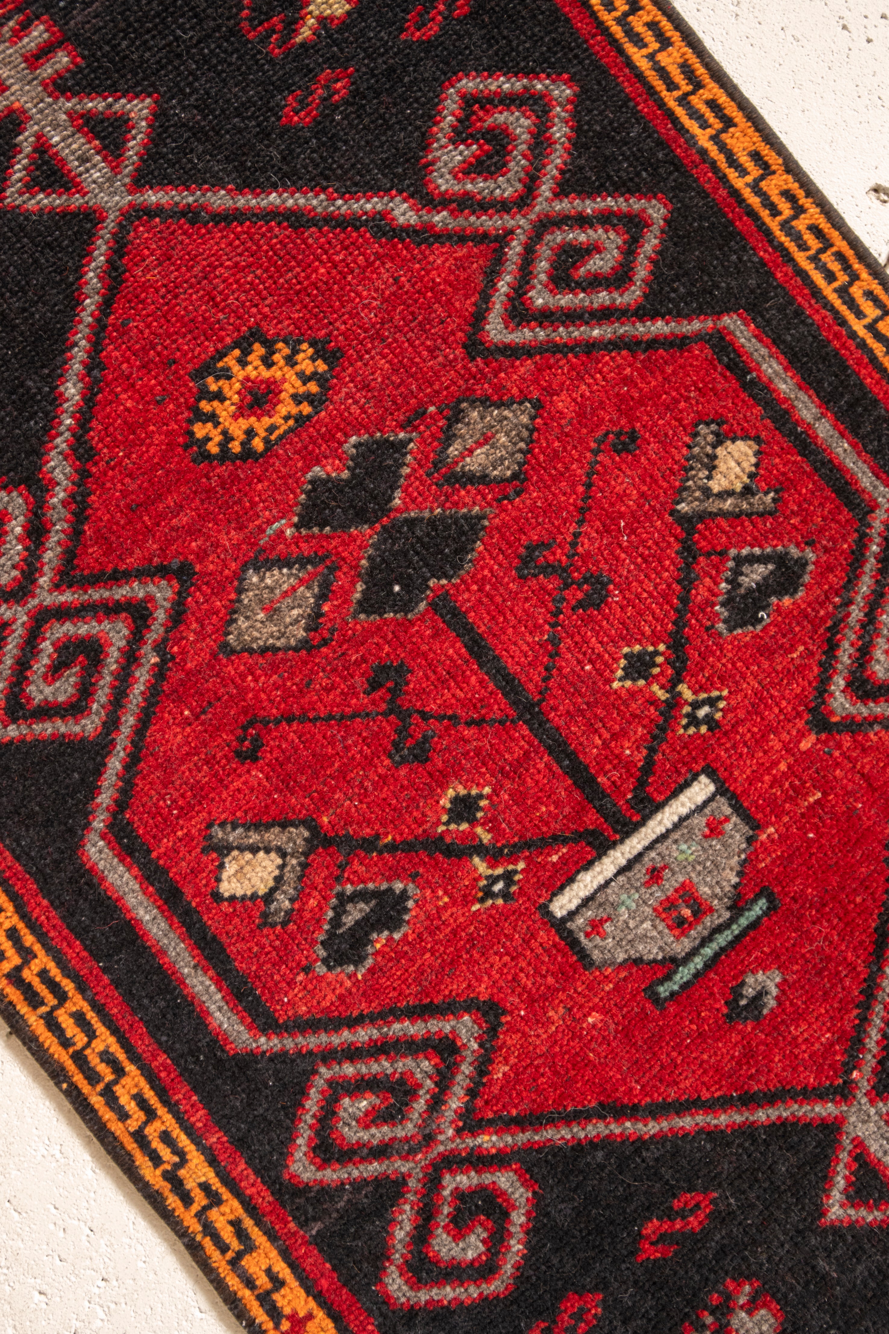 Small Rugs – Six Vintage Rugs