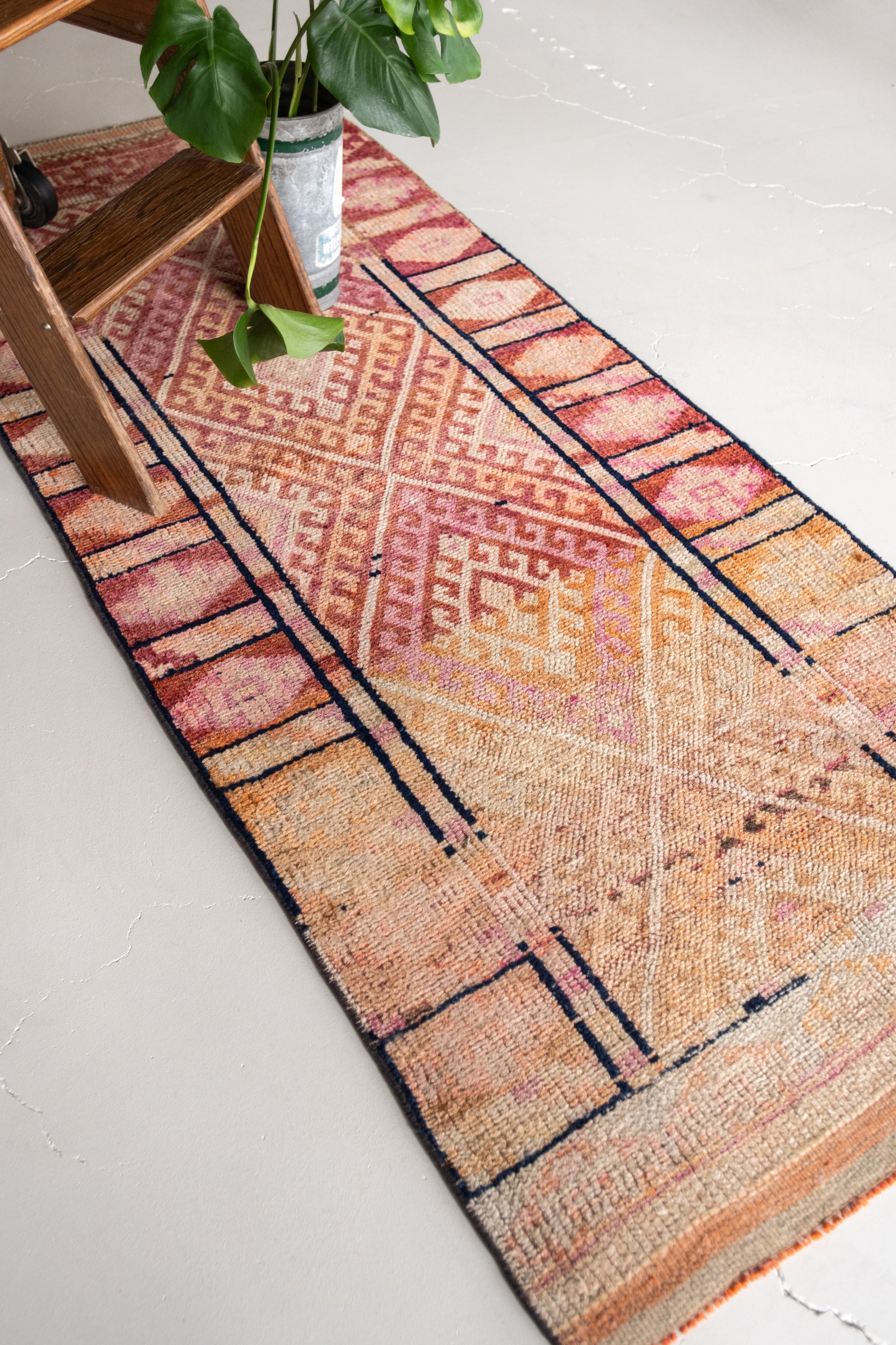 RESERVED | Solana 2'10 x 6'9