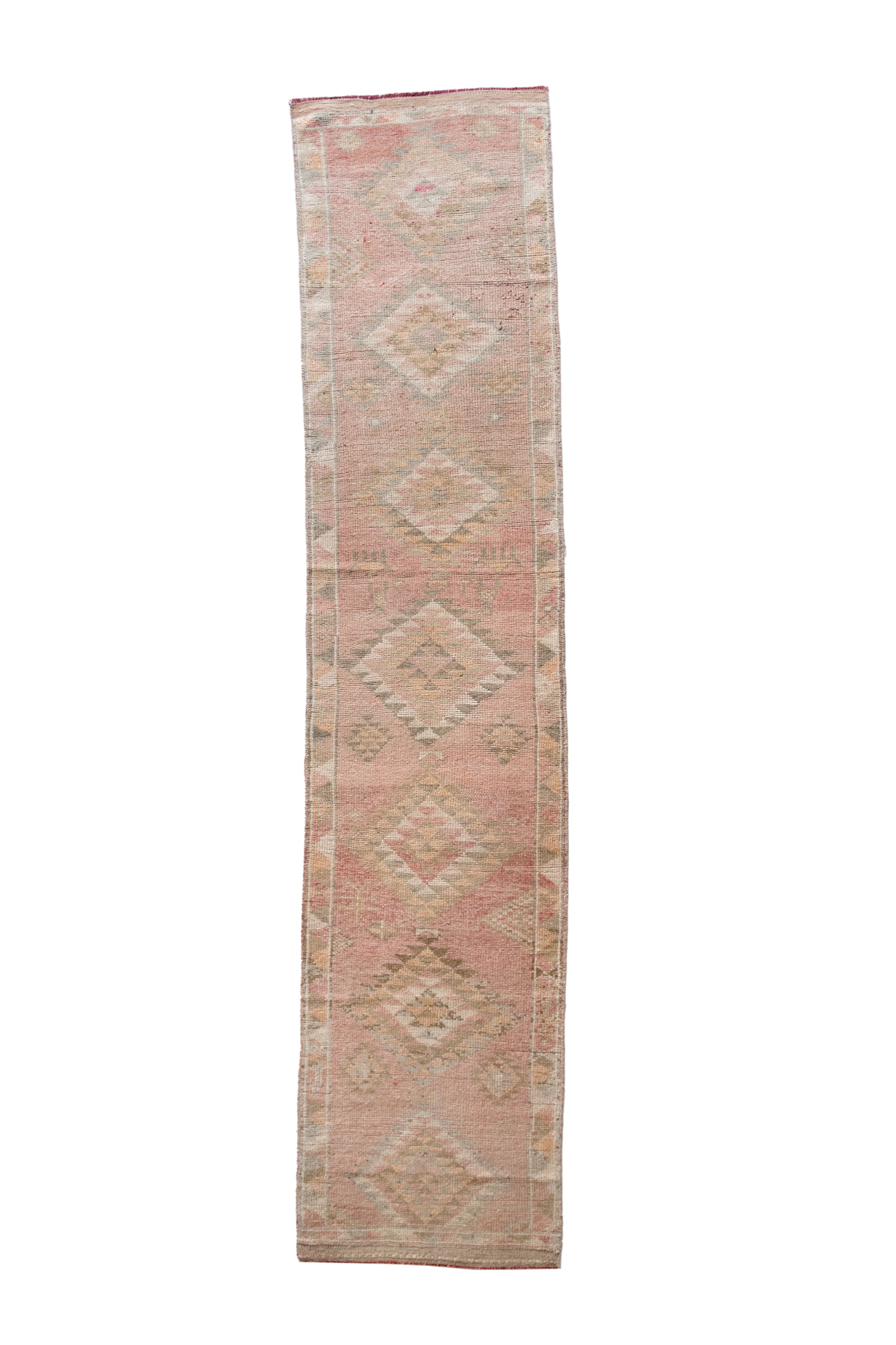 Mackee 2'6x 11'4