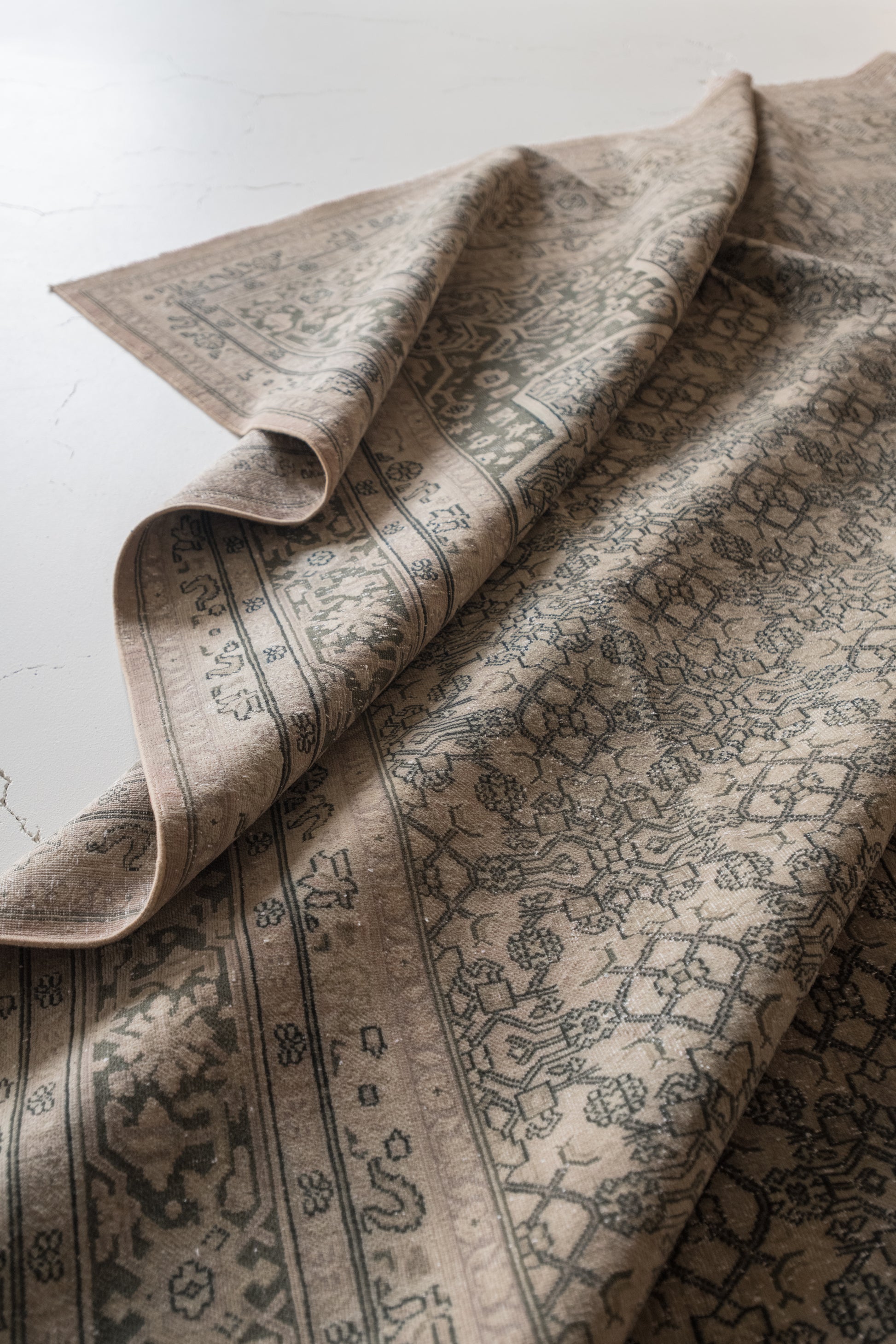 RESERVED | Mattie 9'8 x 12'8 – Six Vintage Rugs