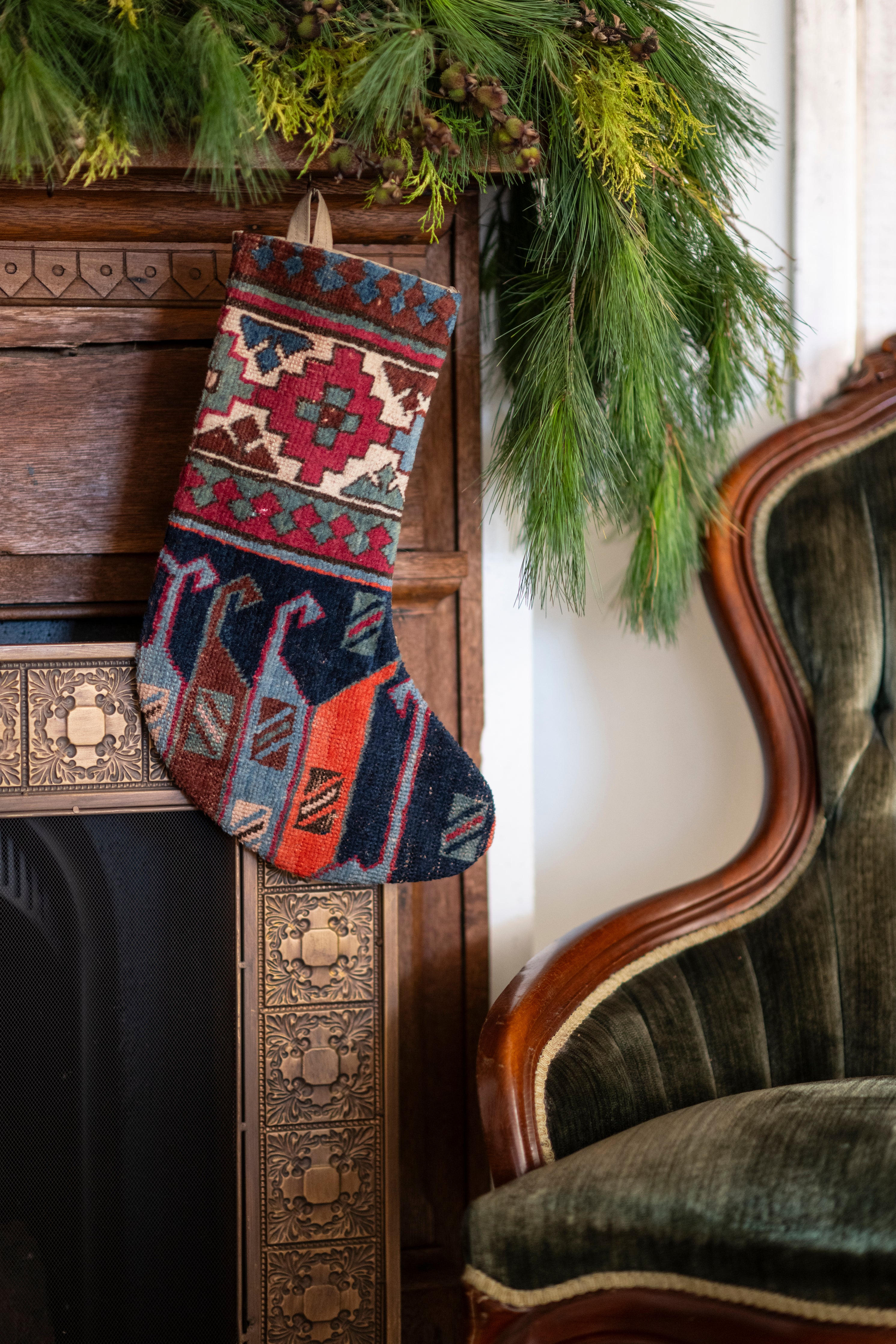 The Christmas Collection – Six Vintage Rugs