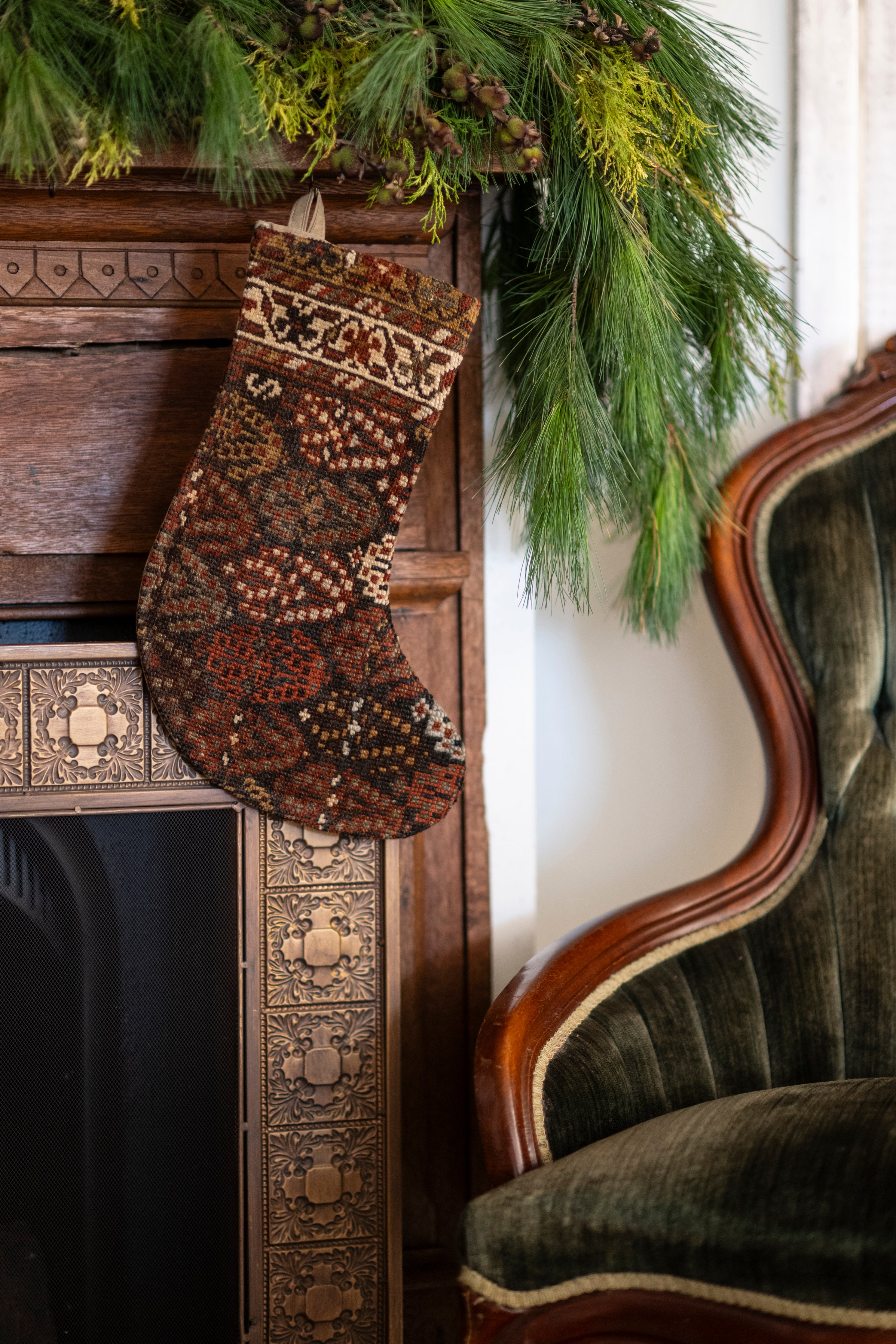 The Christmas Collection – Six Vintage Rugs