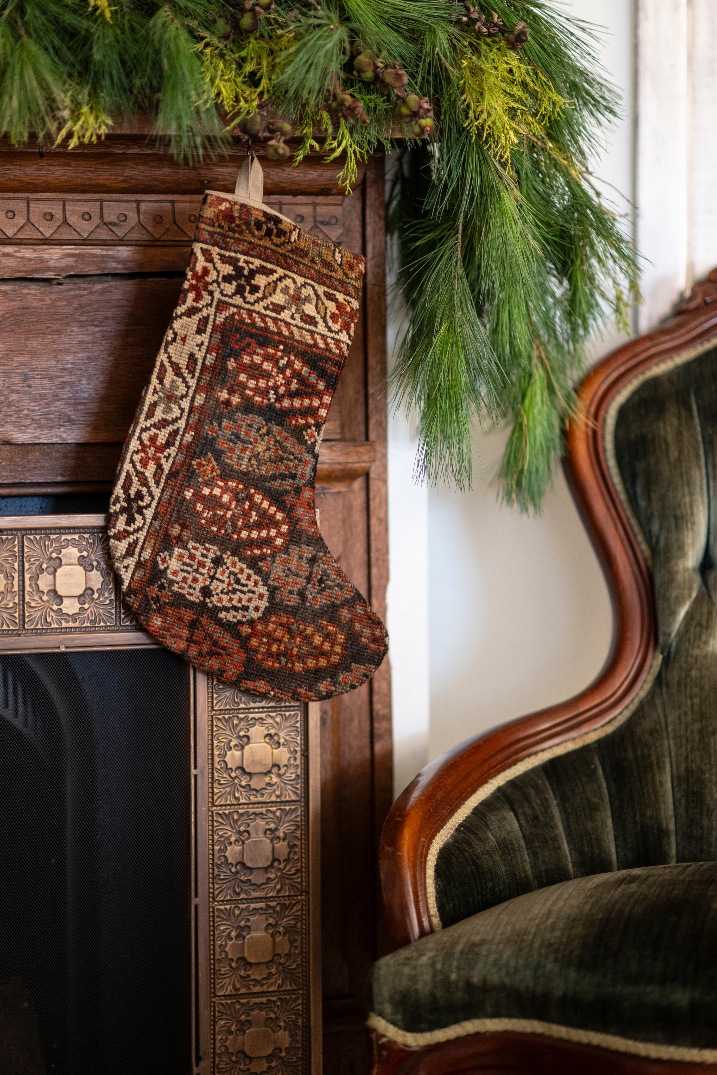 The Christmas Collection – Six Vintage Rugs
