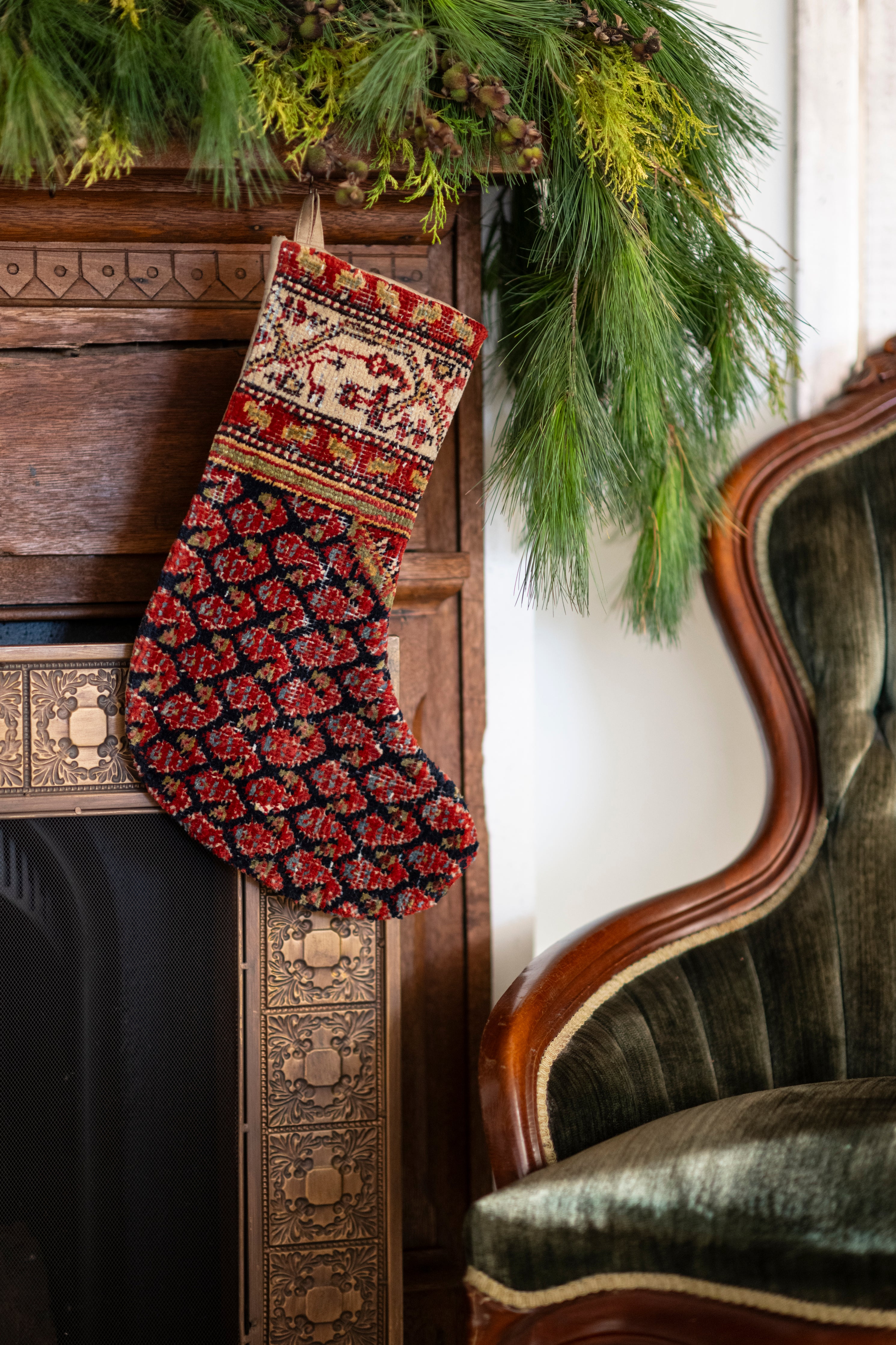 The Christmas Collection – Six Vintage Rugs
