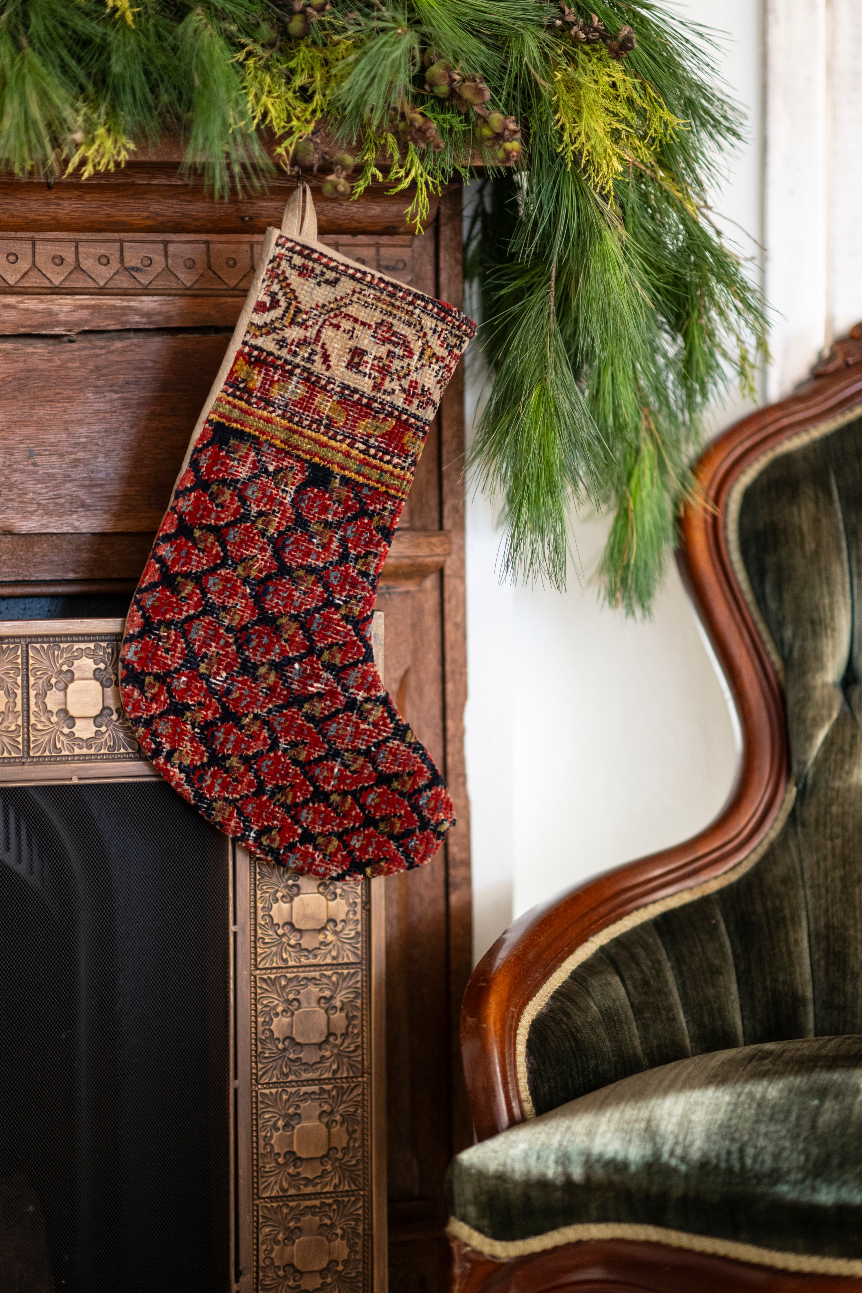 The Christmas Collection – Six Vintage Rugs