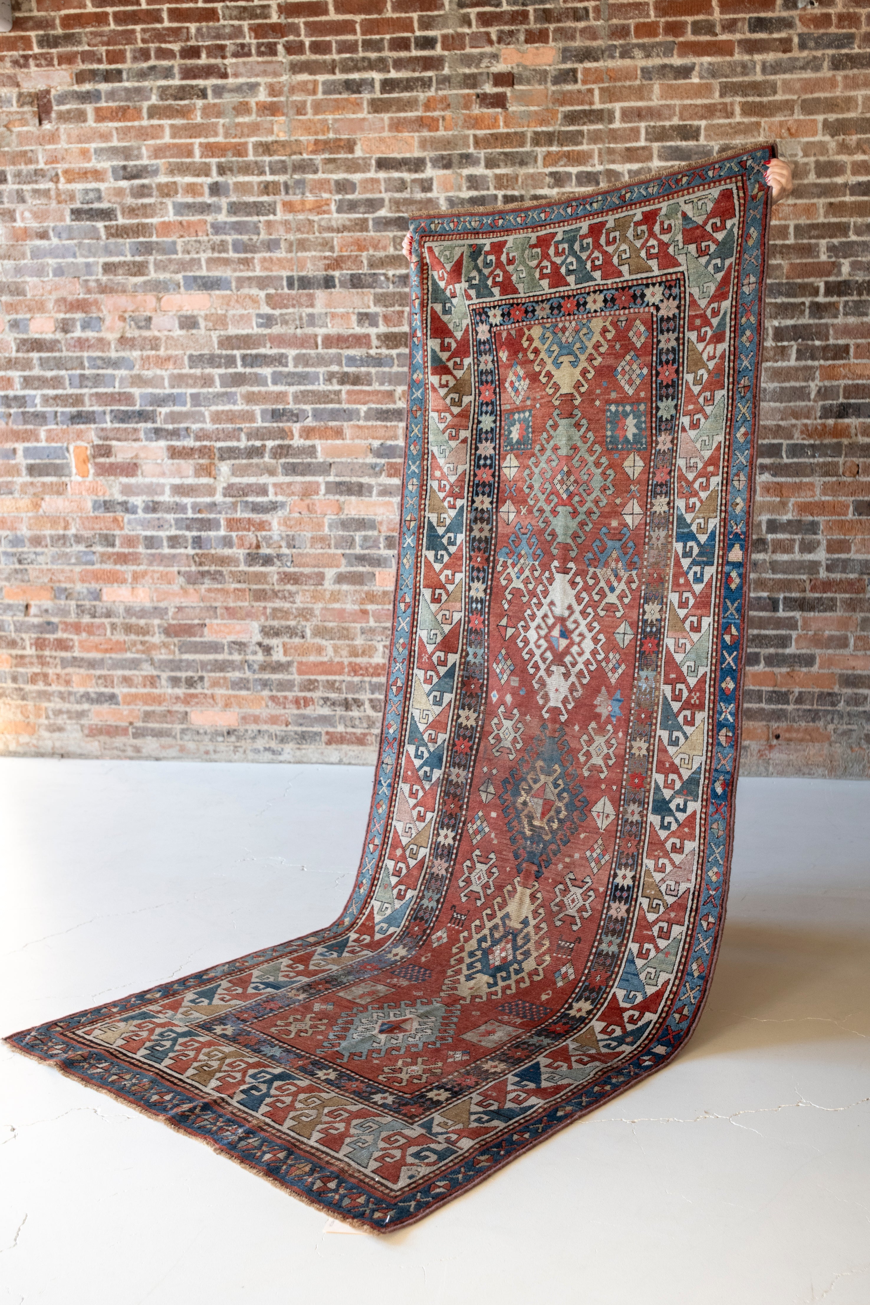 Adalia 4' x 9'2