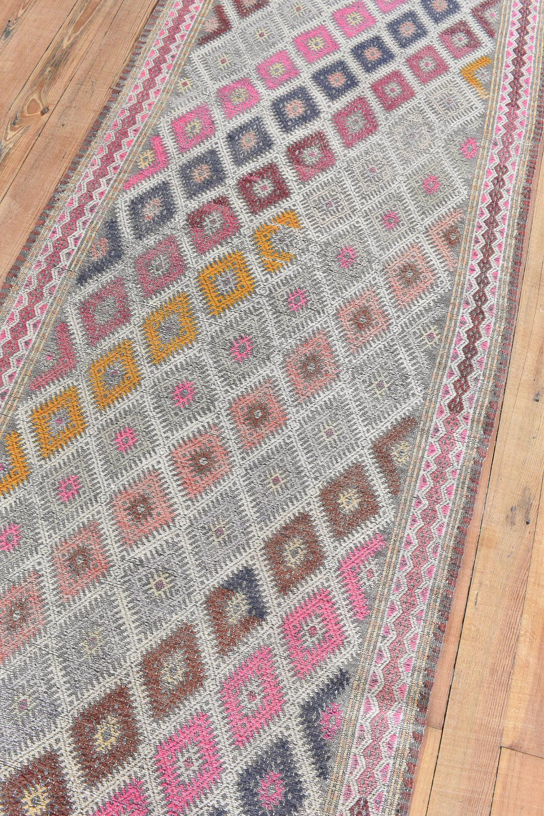 Caria 2'8 x 8'6