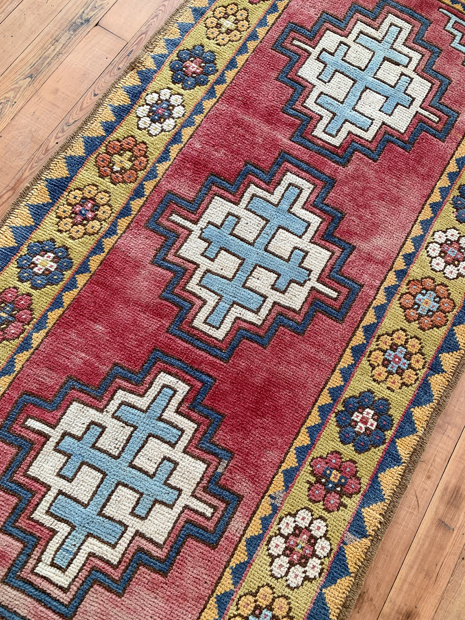 Kalleah 3' x 10'7