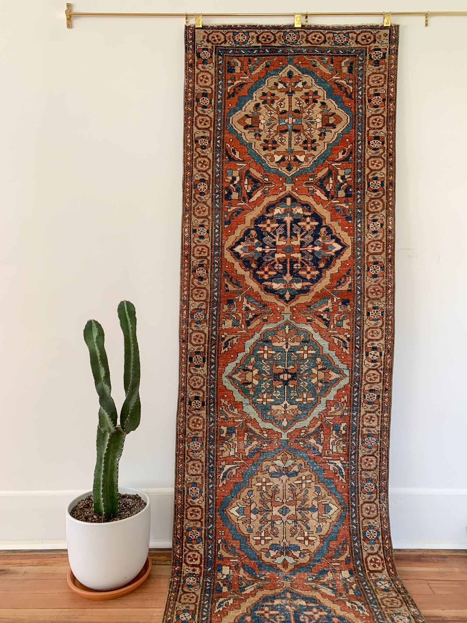 Arden 2'10 x 10'11
