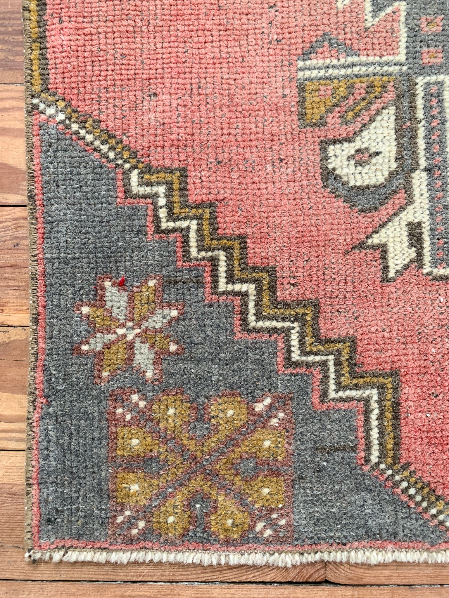 No. 908 | 1'10 x 4'1