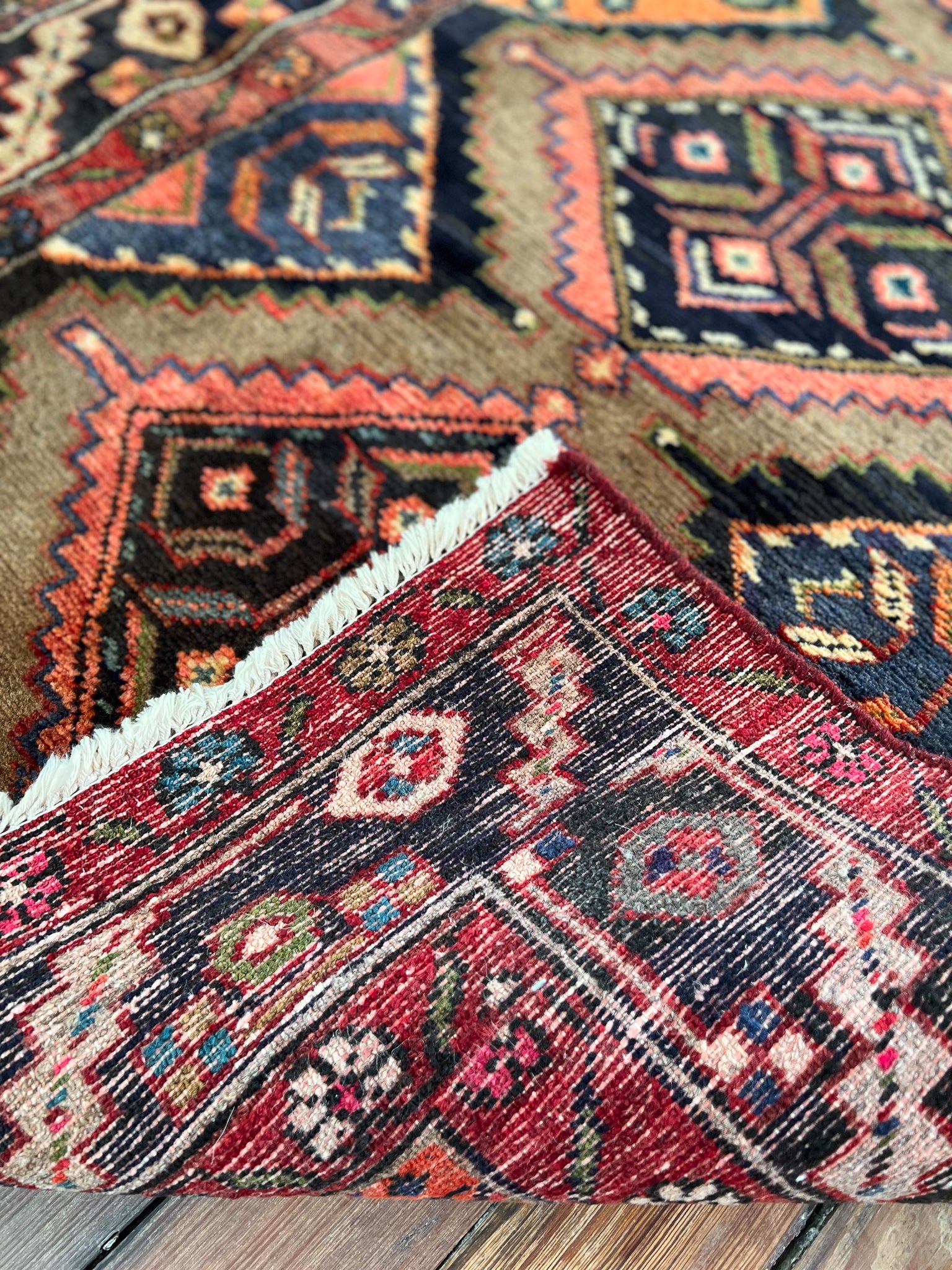 Quinn 3'1 x 7'7