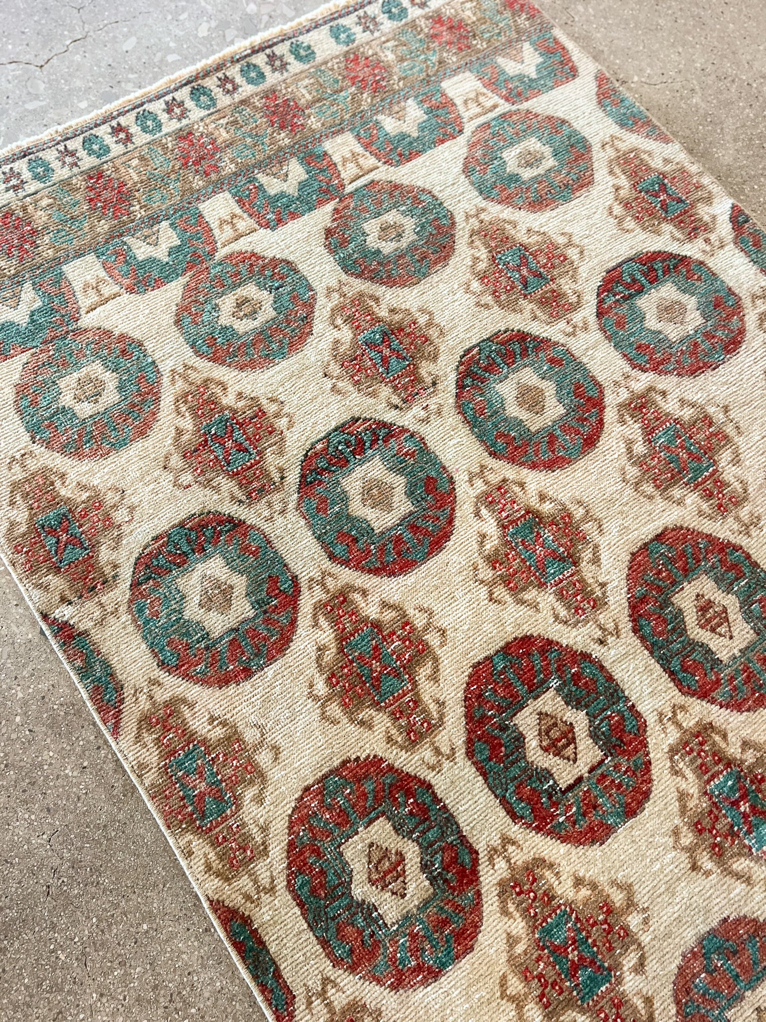 Georgia 3'2 x 7'5