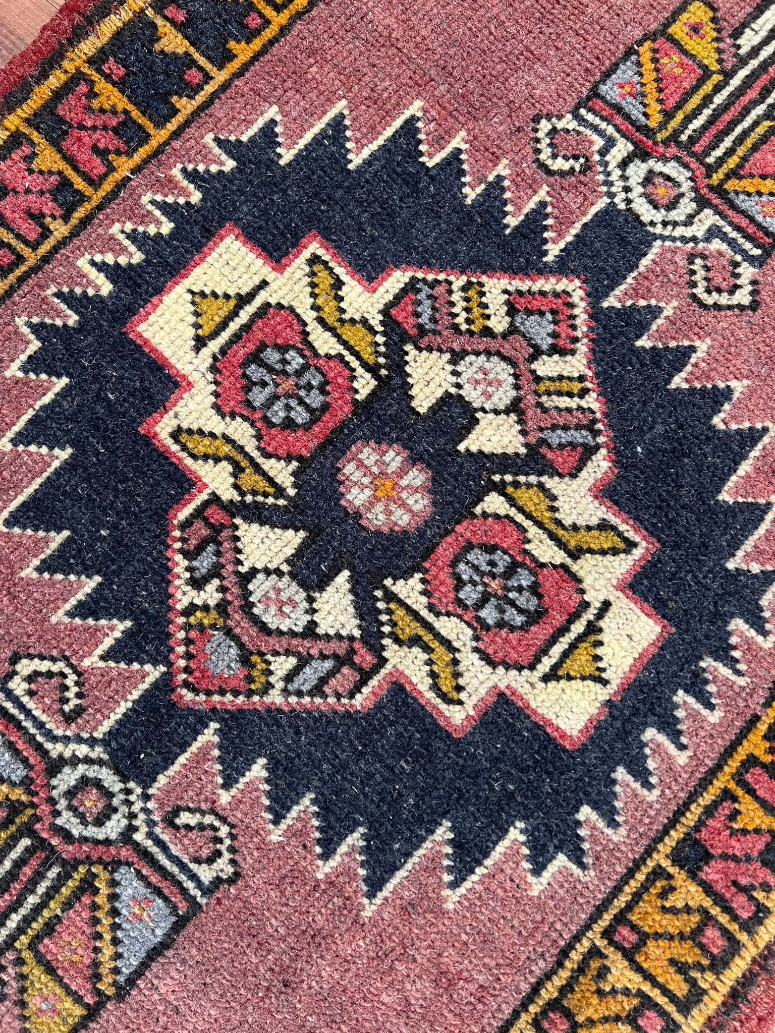 No. 1314 | 1'11 x 3'5