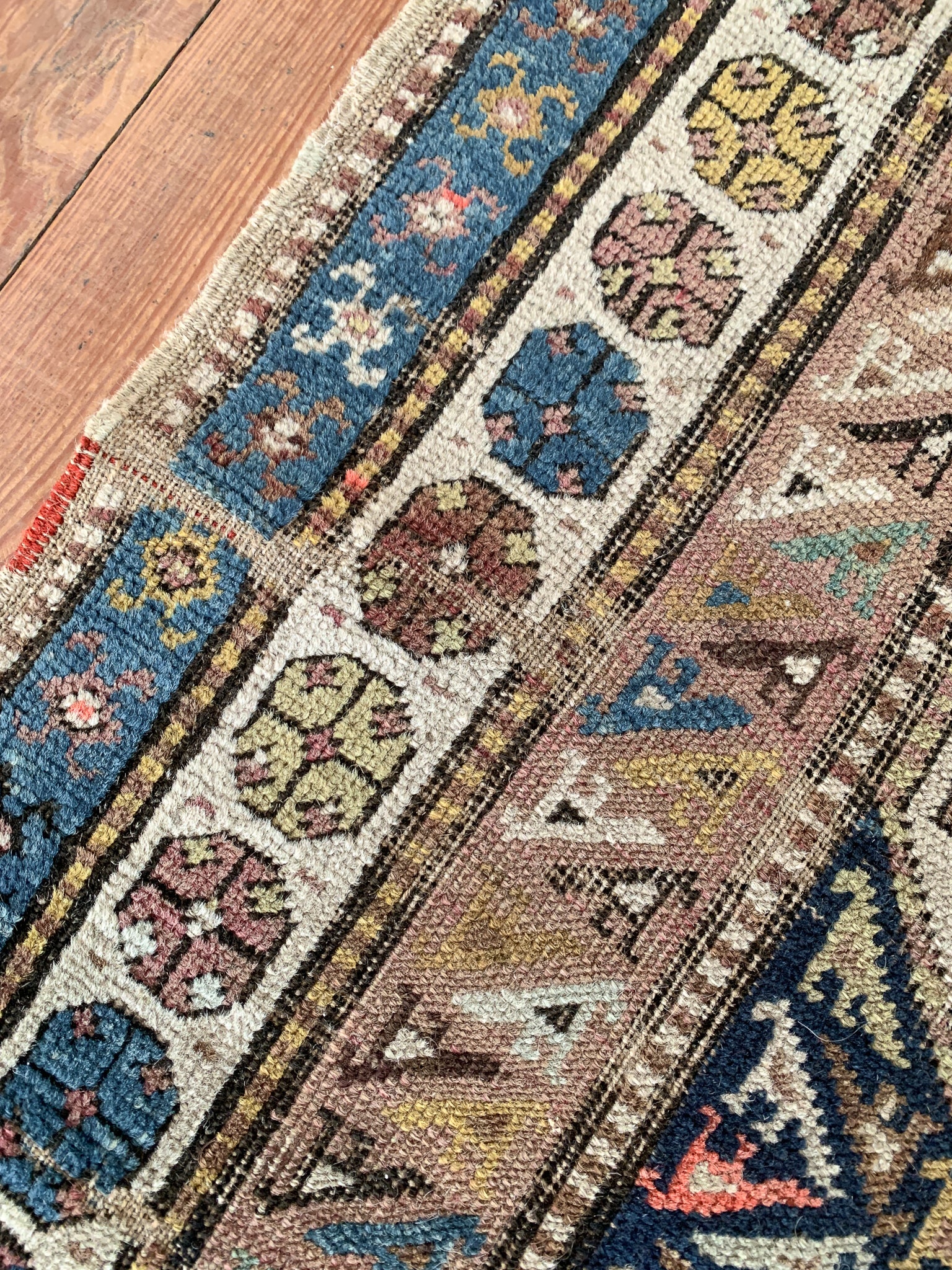 Salveh 3'6 x 8'4