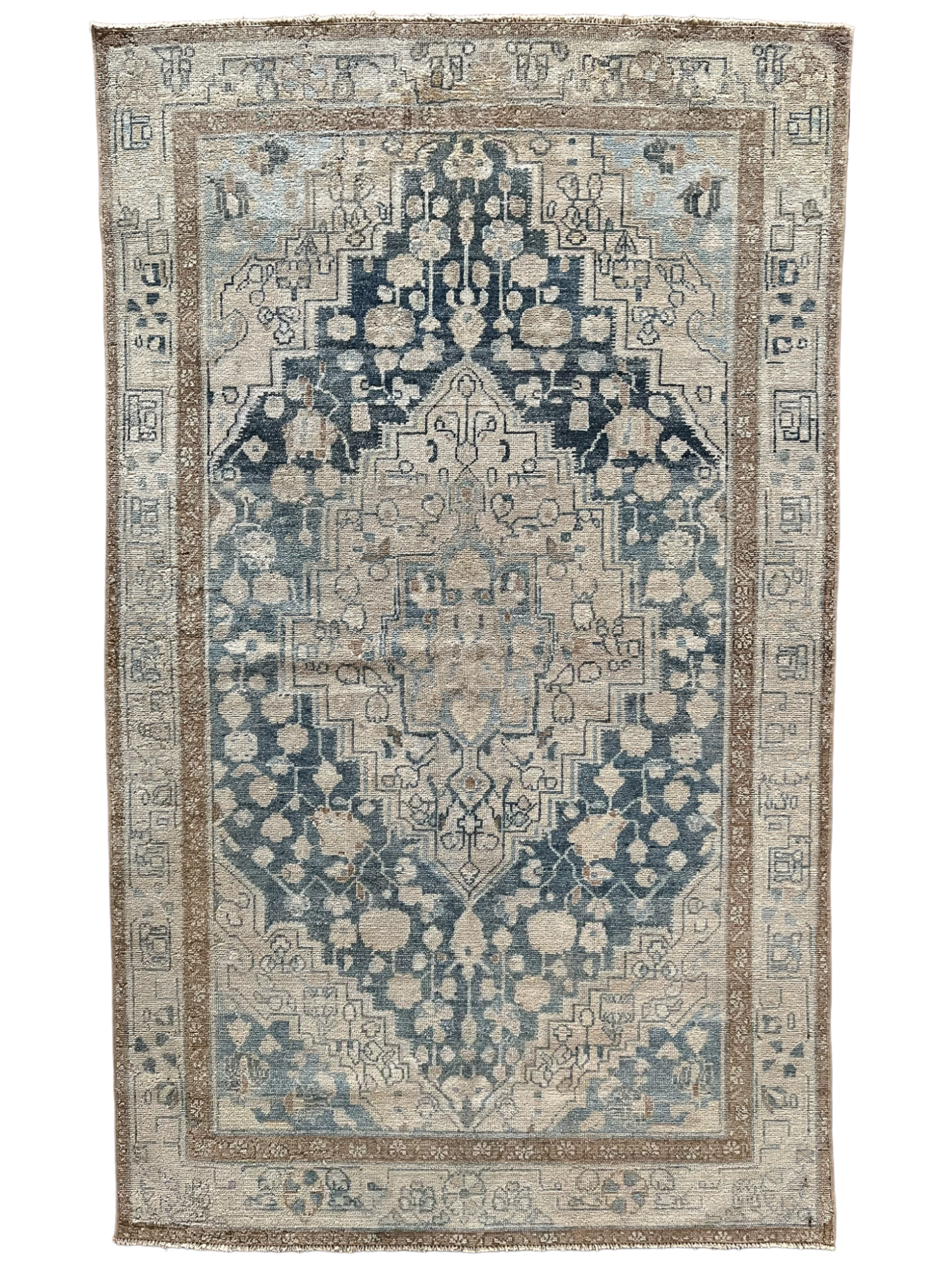 Ghaliya 3'11 x 6'7