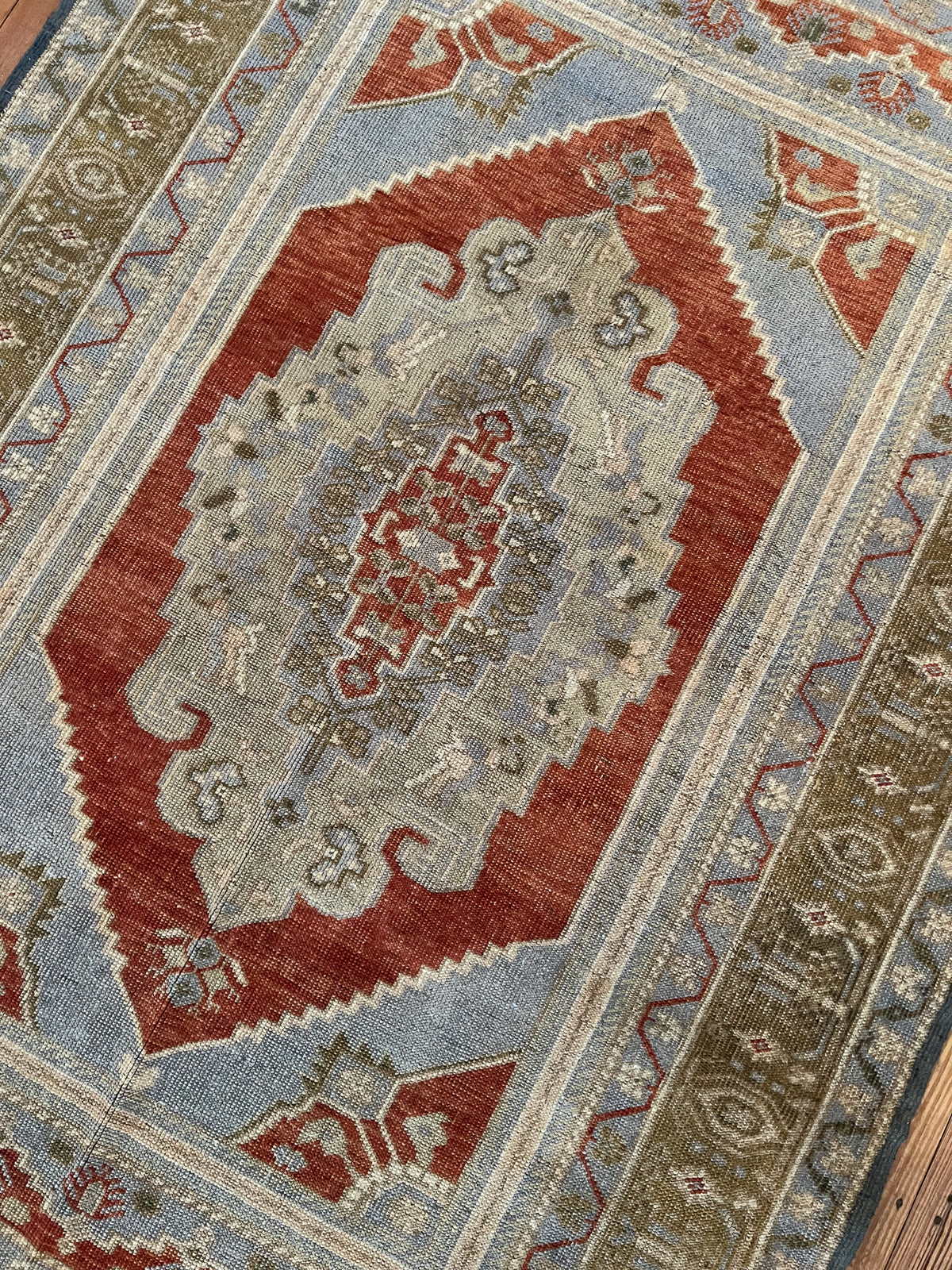 Angelique Rugs Angelique 3'10 x 5'8 – Six Vintage Rugs