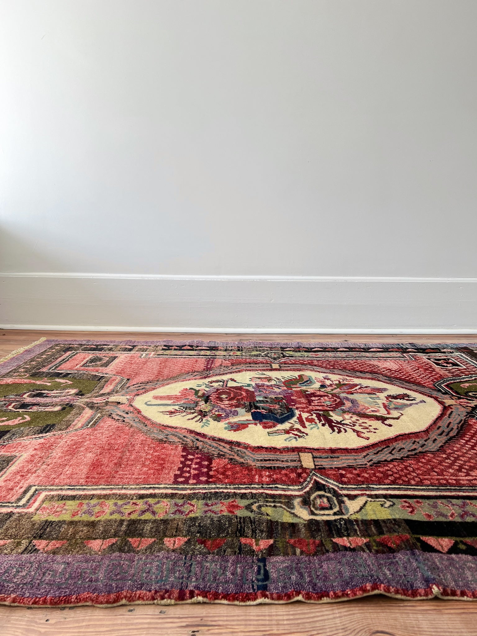 Safron 4'8 x 6'1
