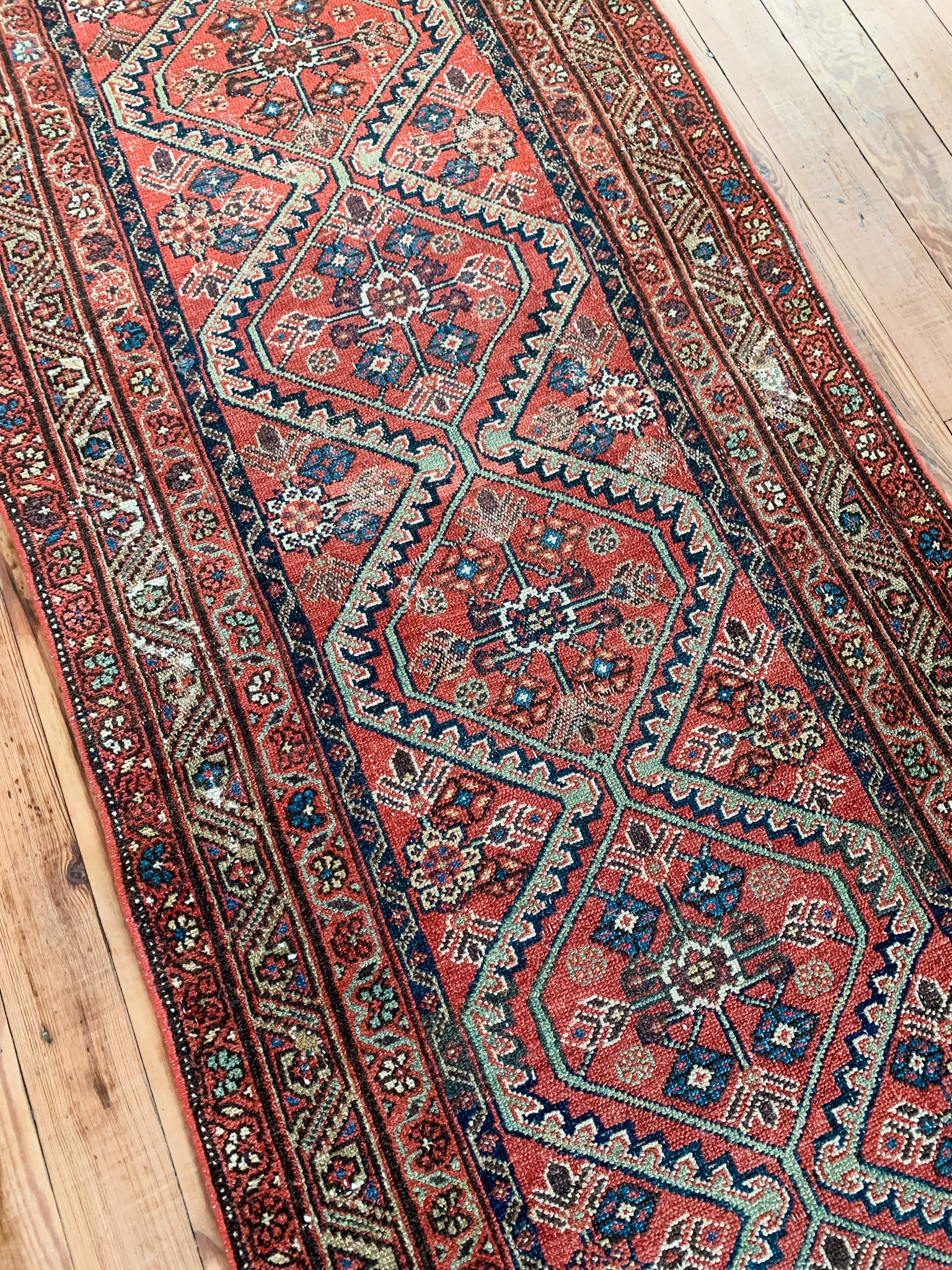 Londyn 2'7 x 10'11
