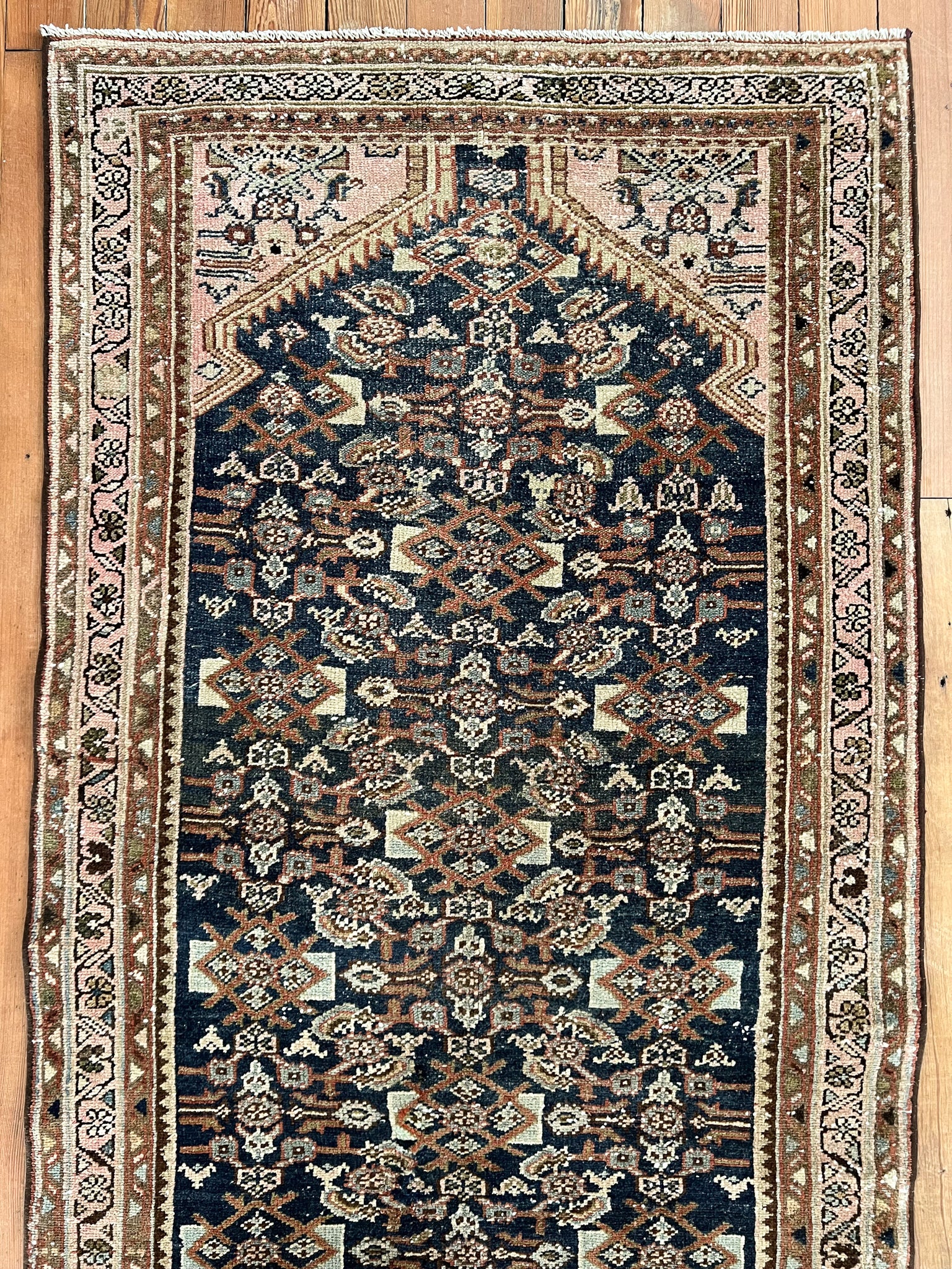 Saylor 3' x 7'10