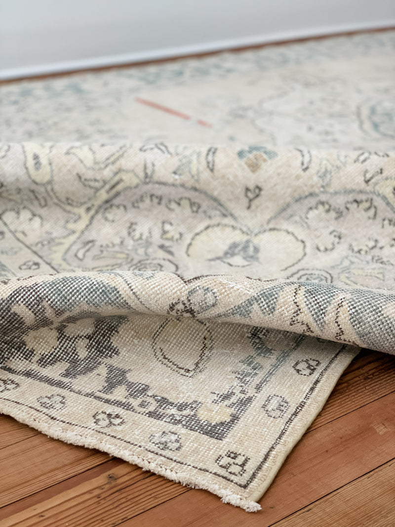 Alexia 6'10 x 10'7 – Six Vintage Rugs