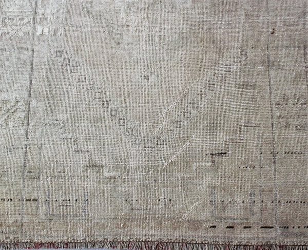 MJ Area Rug 3'4 x 5'7