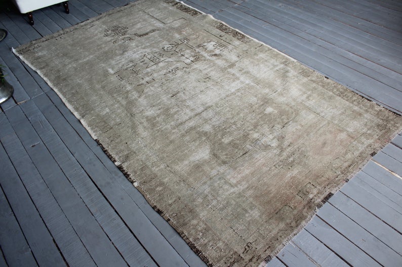 MJ Area Rug 4'7 x 8'2