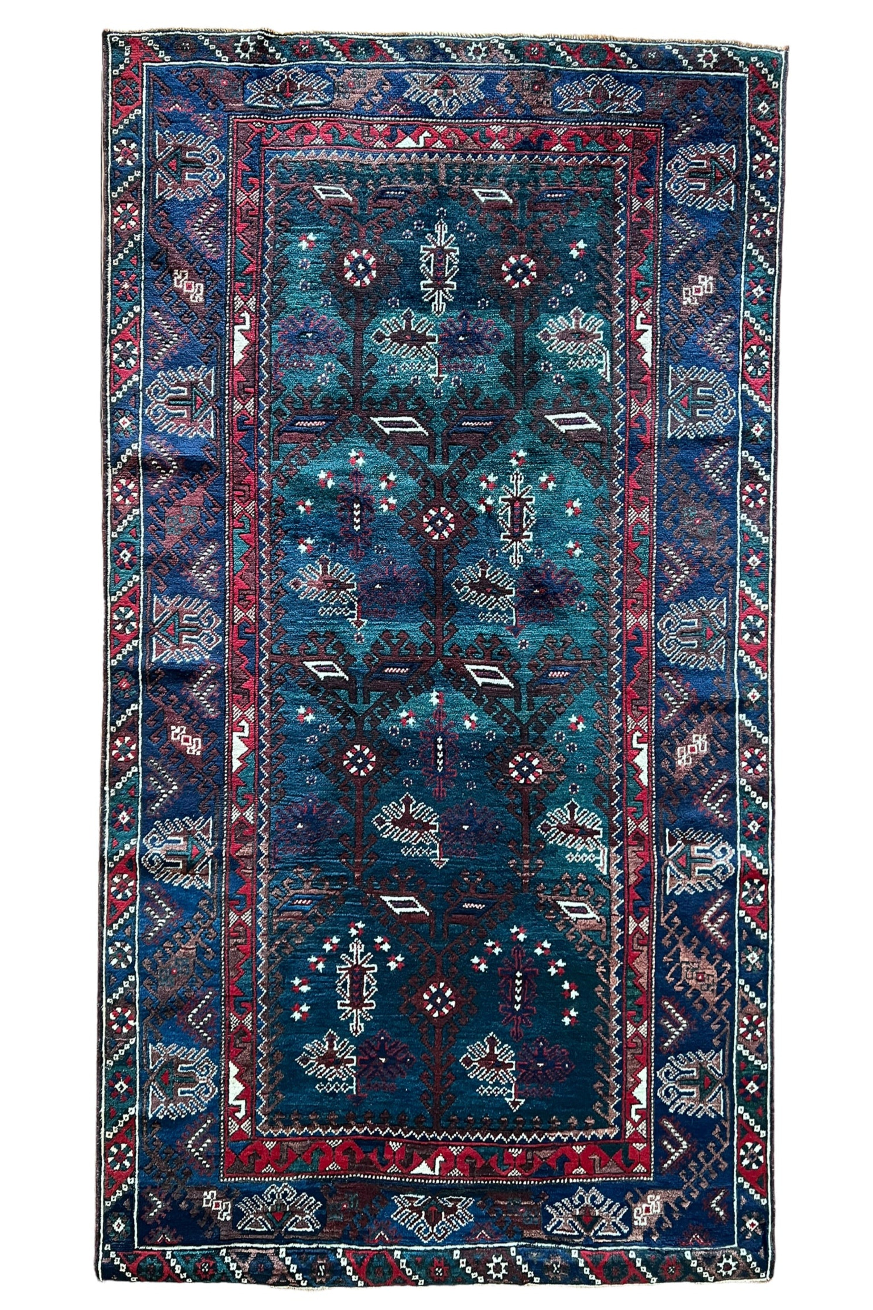 Circe 4'9 x 7'11
