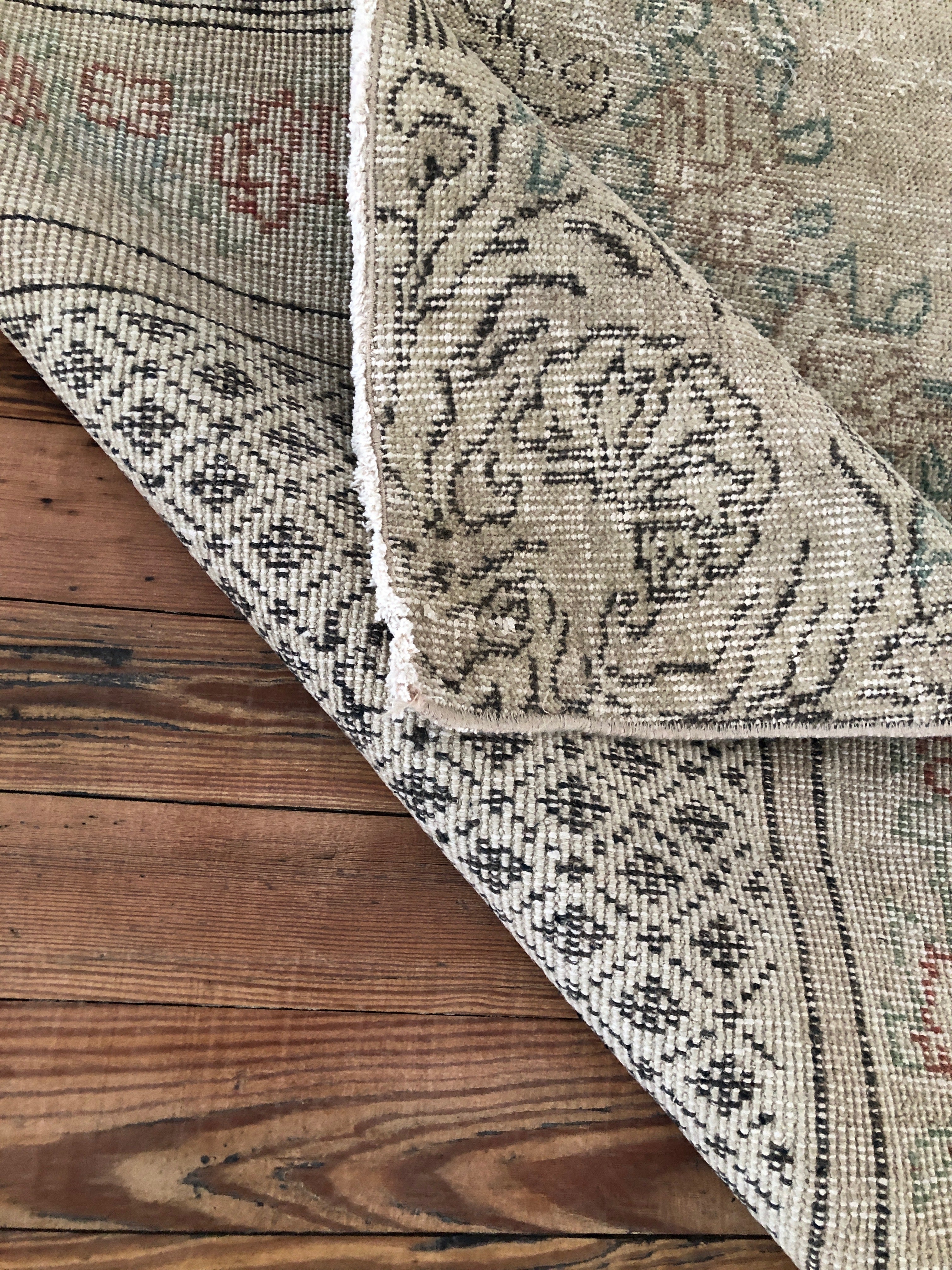 5'1 x 9'1 Turk Area Rug