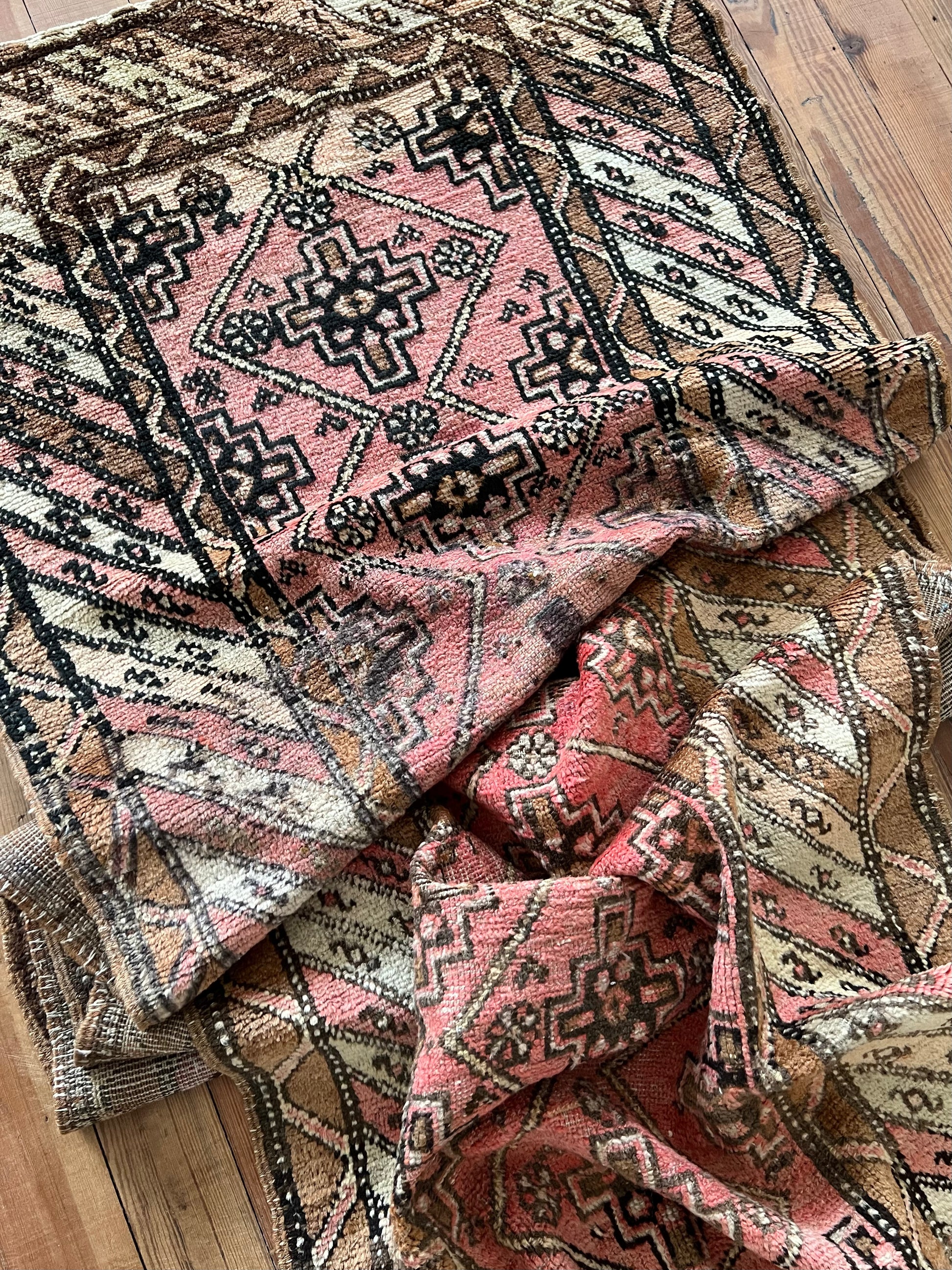 Shirvan 2’10 x 8'1