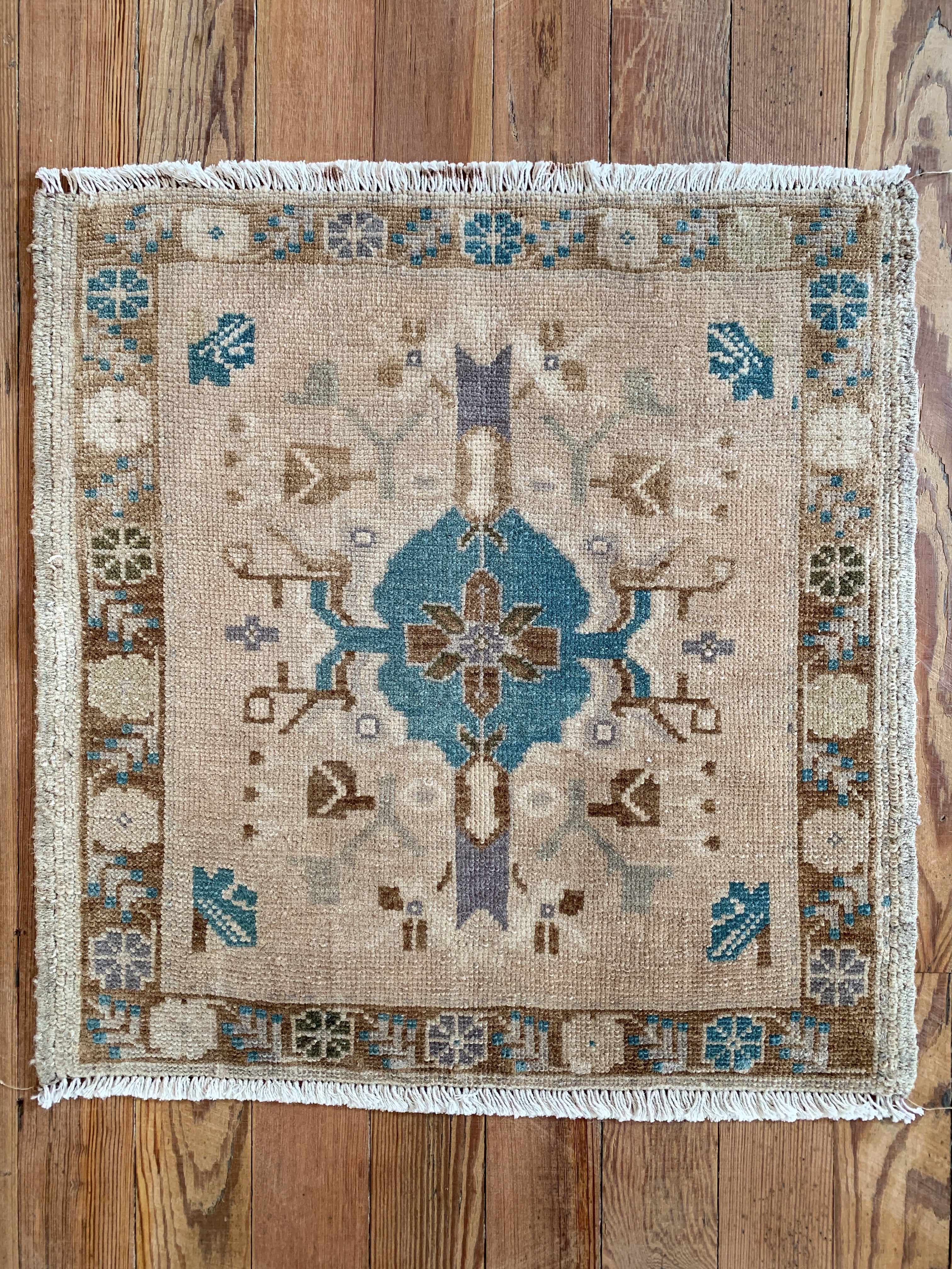 2' x 2'2 Turk Scratch and Dent