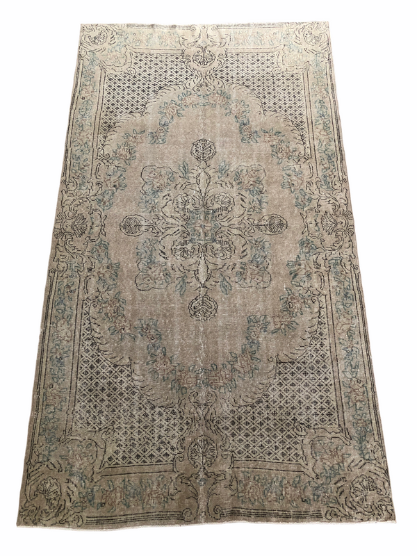 5'1 x 9'1 Turk Area Rug