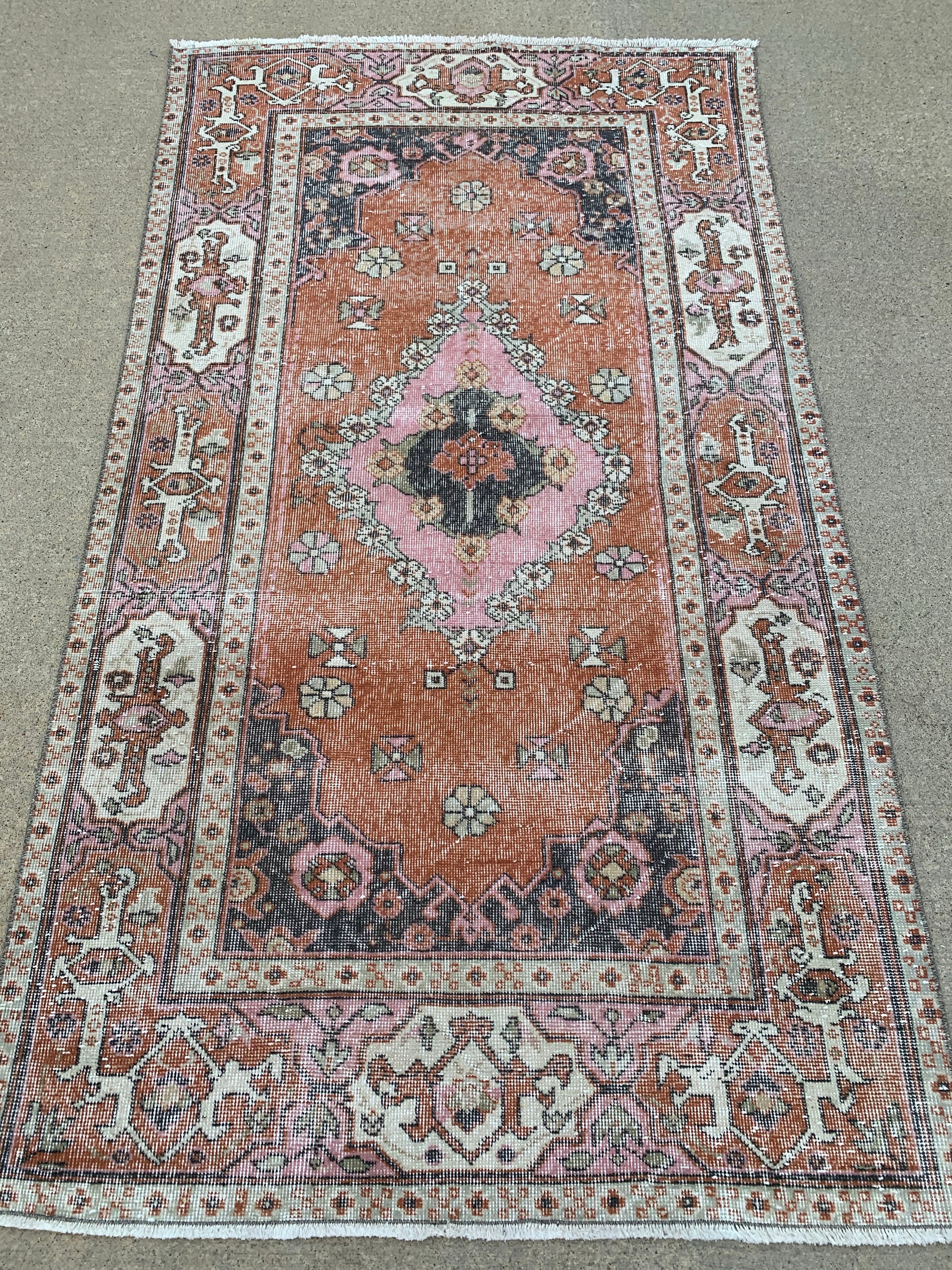 Elsie 4' x 7'4