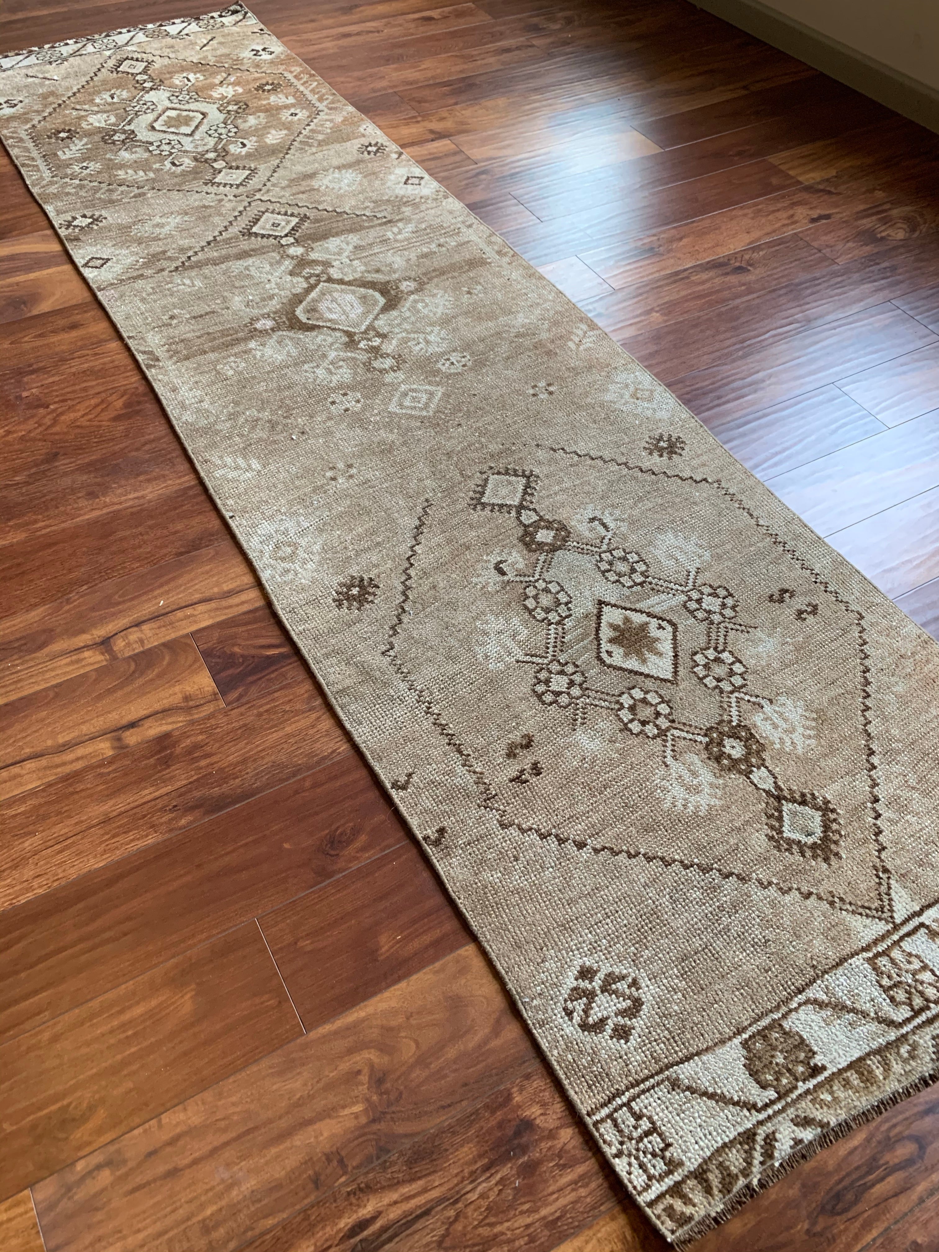 Brandy 2'8 x 10'